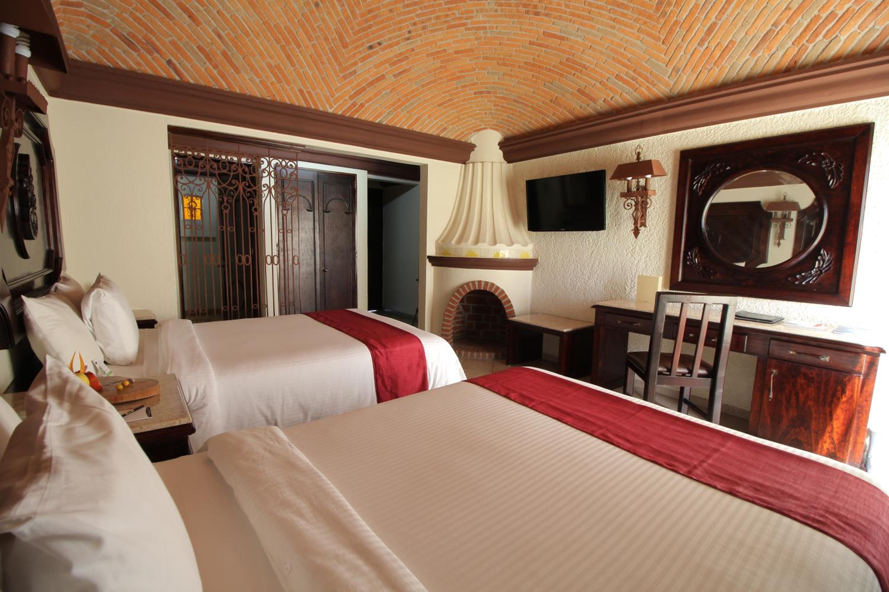 Double Room with Two Double Beds - Photo 27