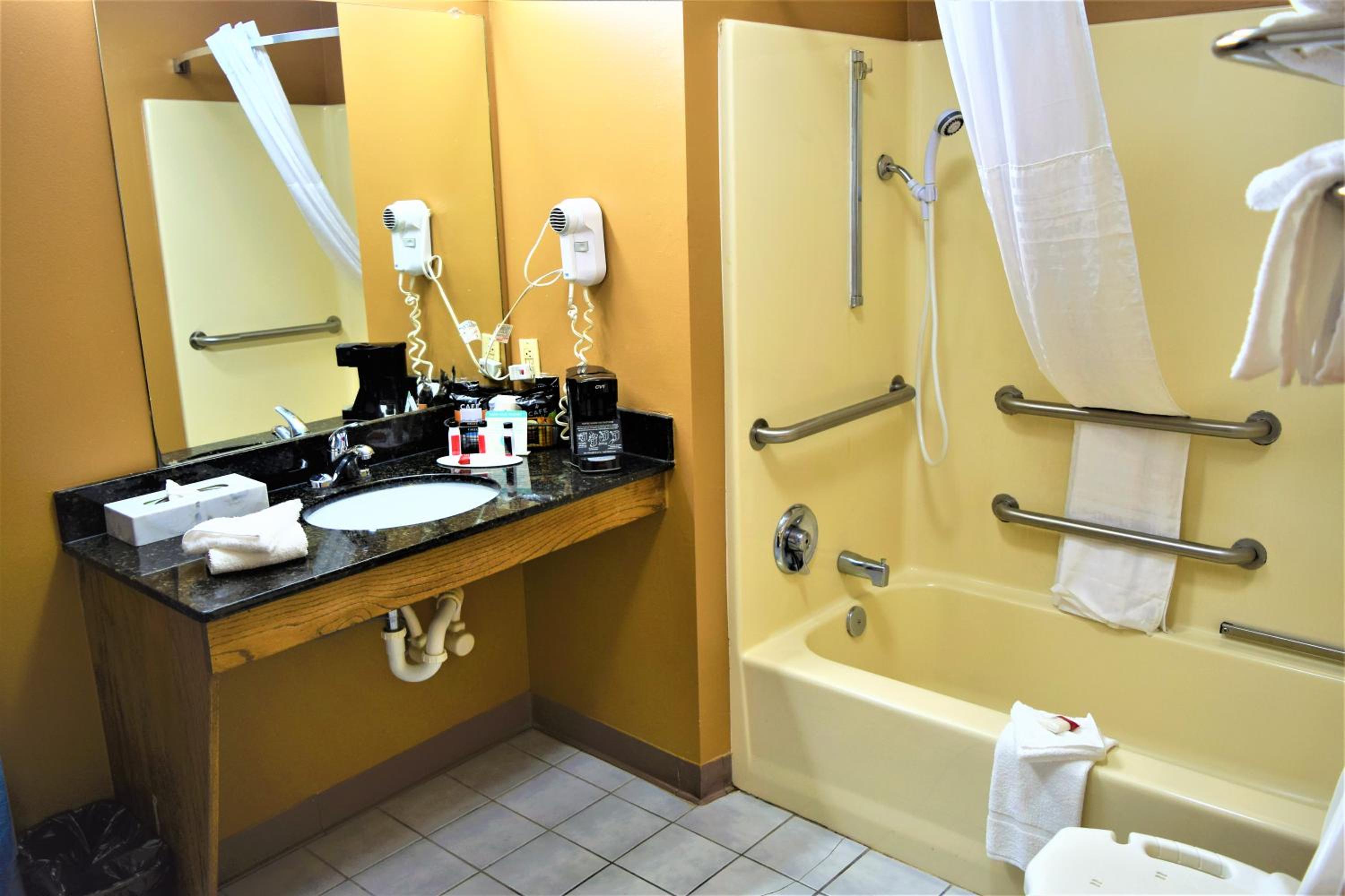 Double Room - Disability Access/Non-Smoking - Photo 5