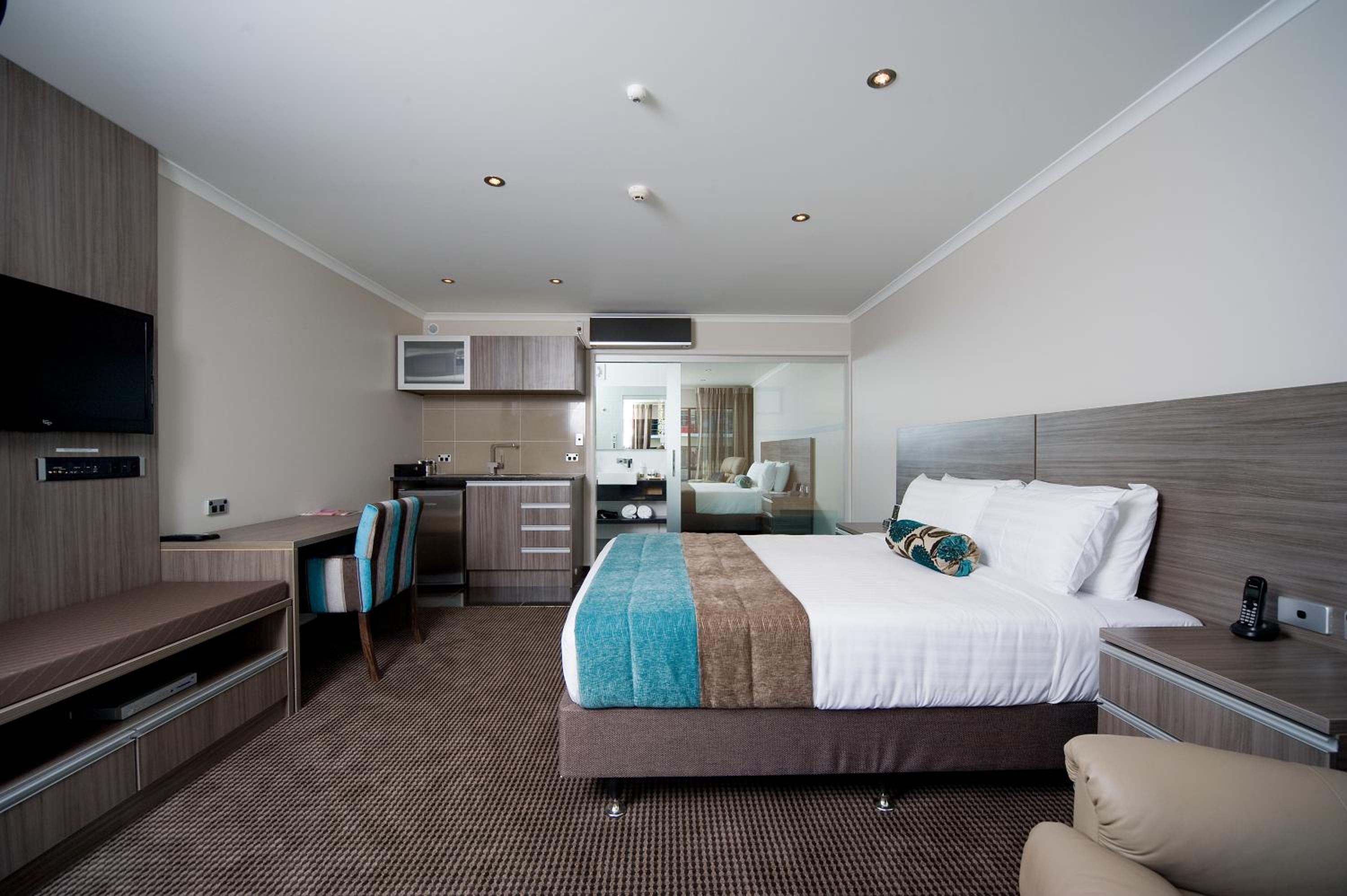 Premium Studio with Spa Bath - Photo 1