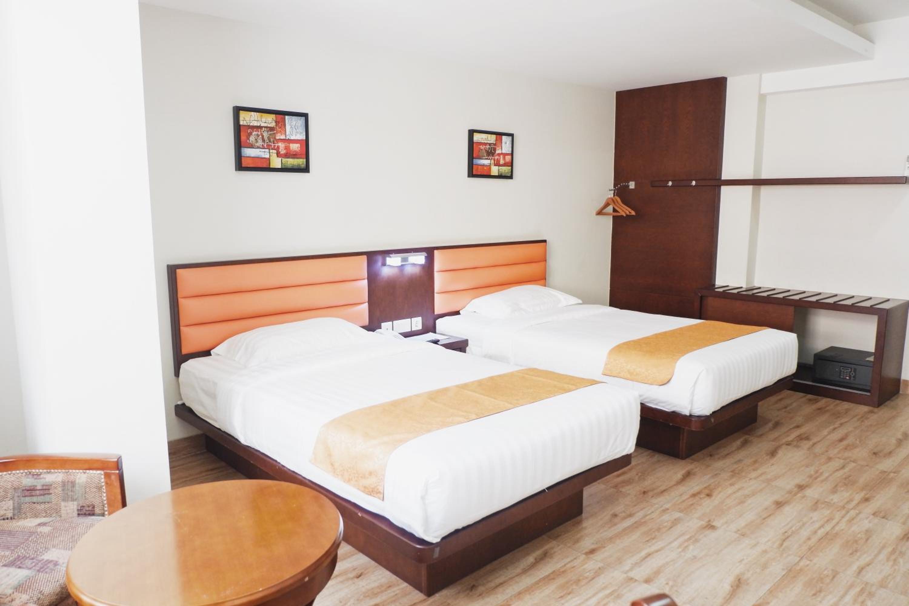 Superior Twin Room - Photo 1