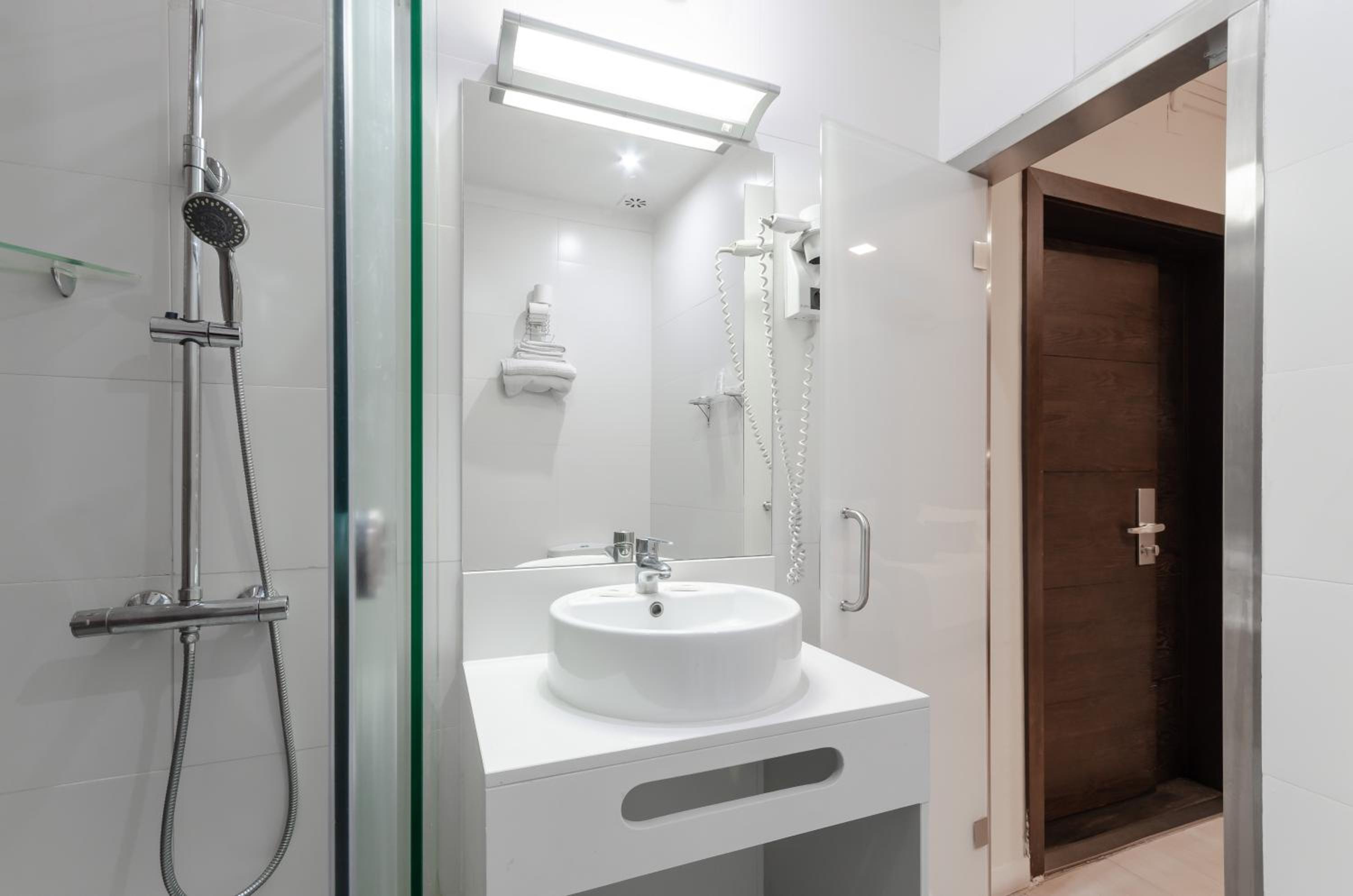 Superior Twin Room - Photo 27