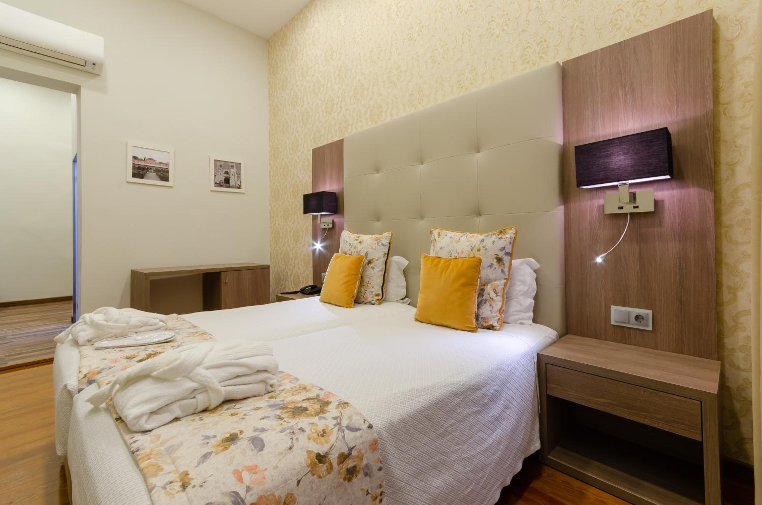 Superior Triple Room - Photo 6