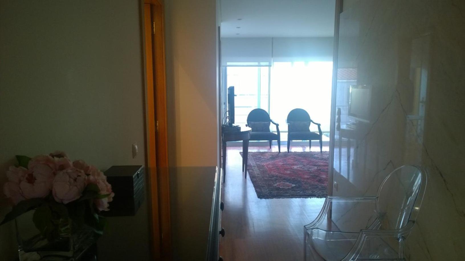 Two-Bedroom Apartment - Photo 20