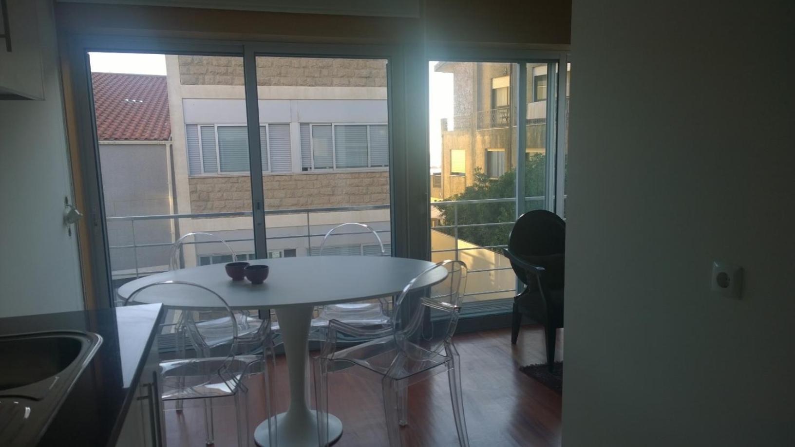 Two-Bedroom Apartment - Photo 2