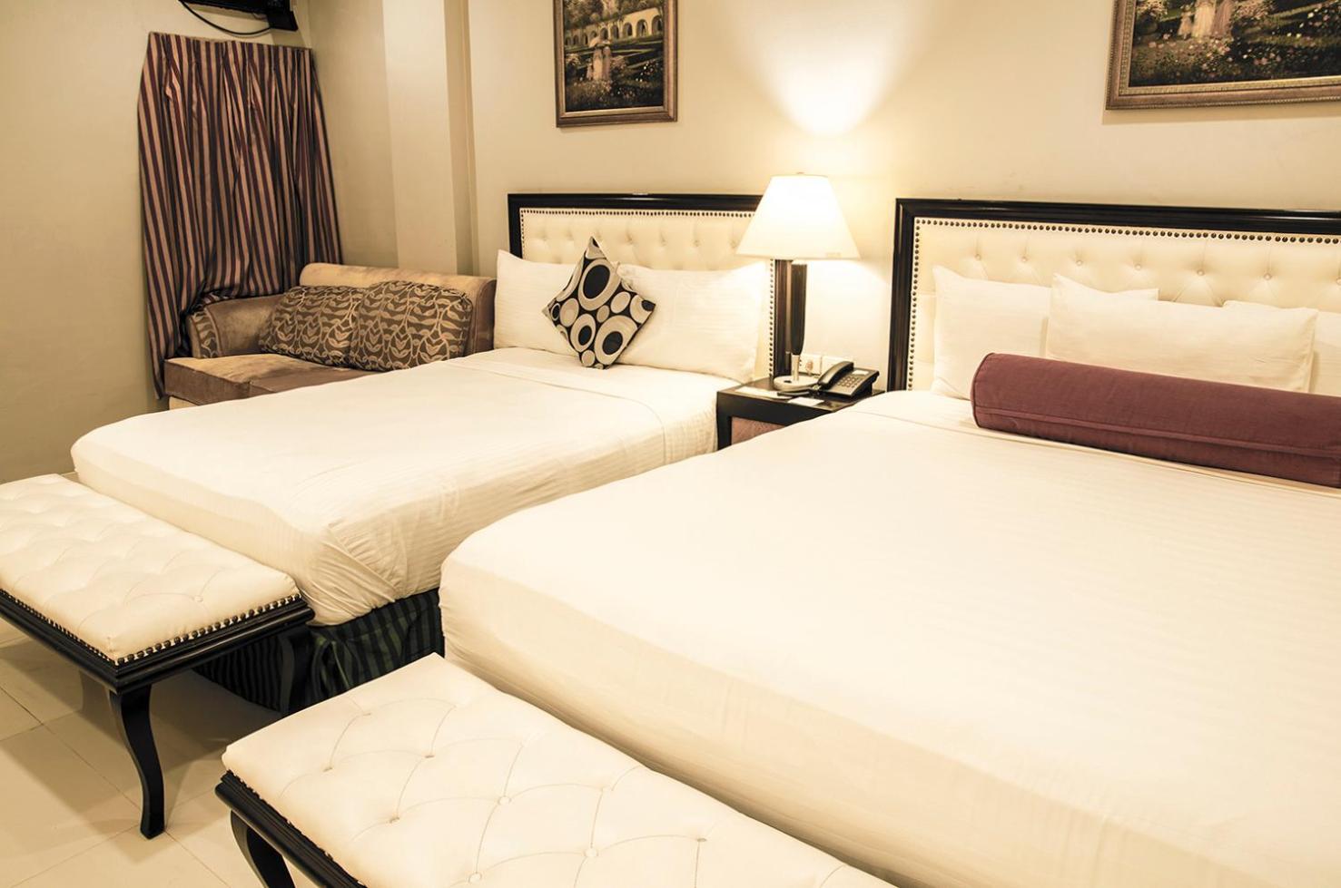 Deluxe Double Room photo 2