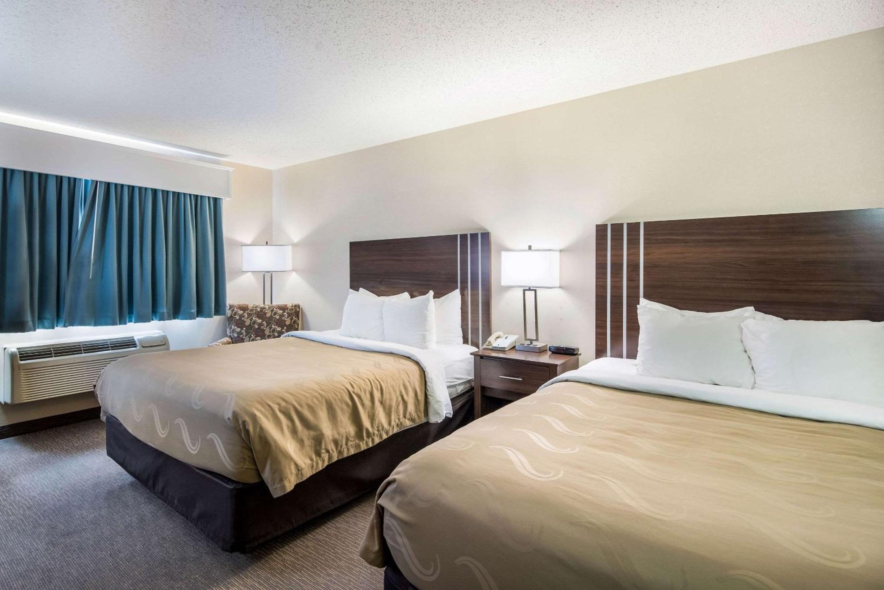 Standard Queen Room with Two Queen Beds - Non-Smoking - Photo 1