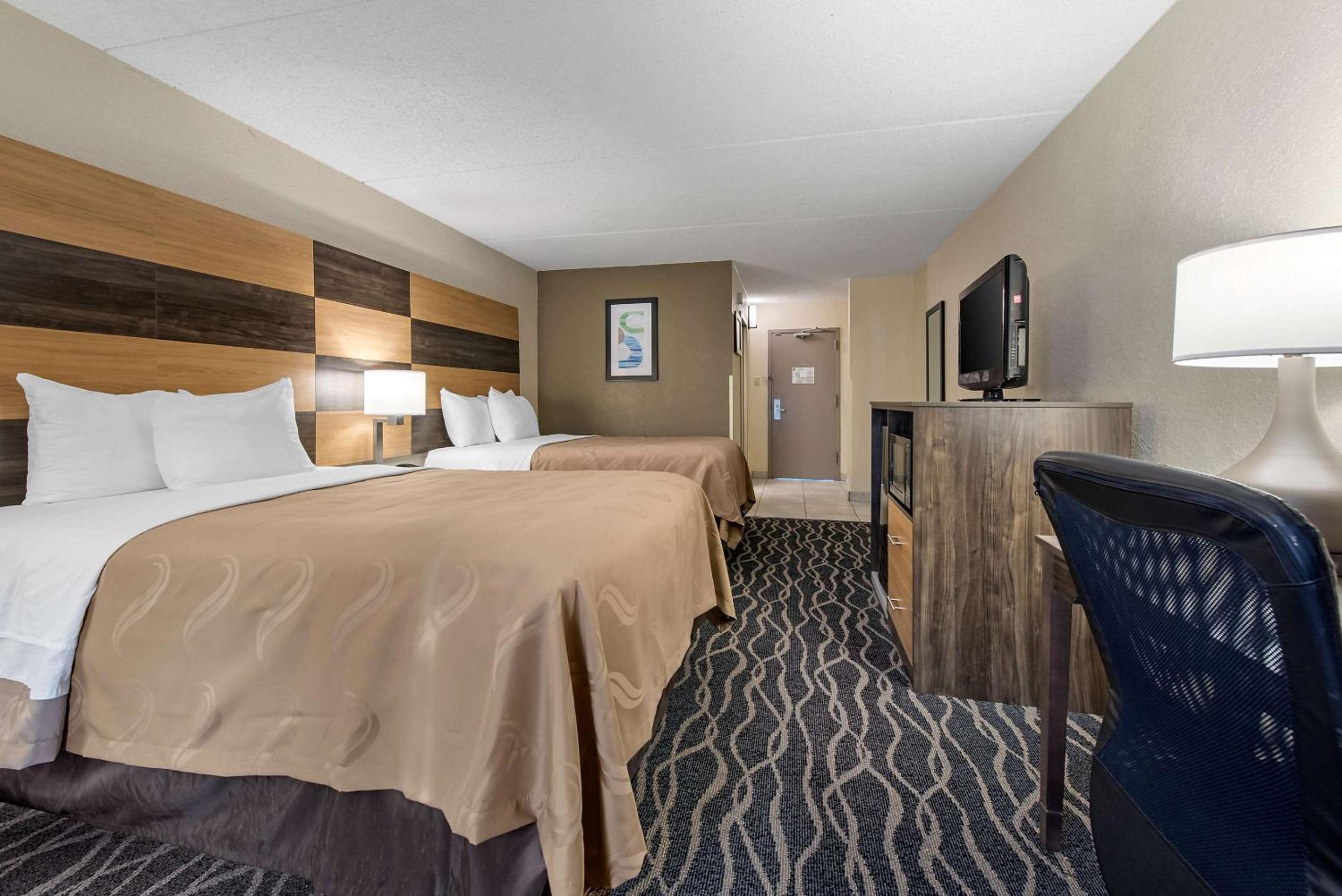 Double Room with Two Double Beds - Photo 4