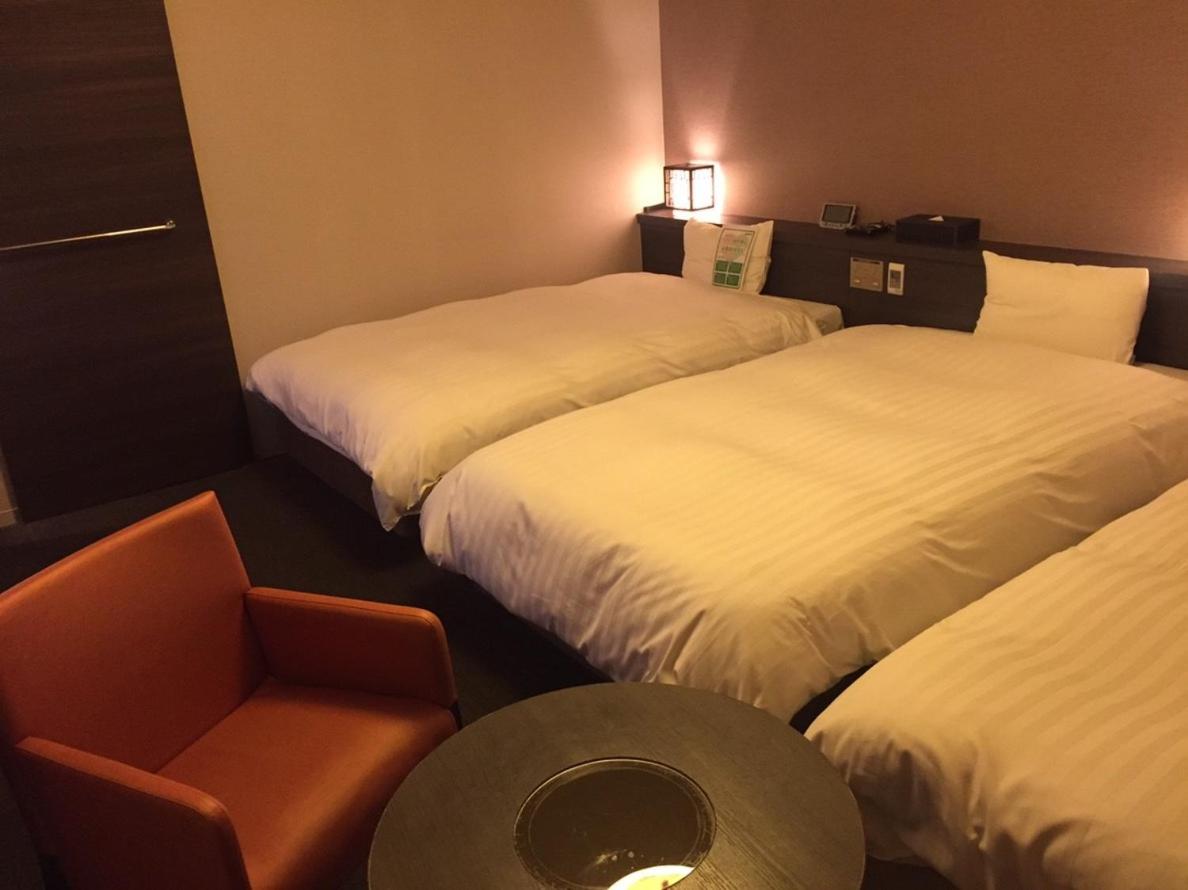 Large Twin Room - Non-Smoking - Photo 1