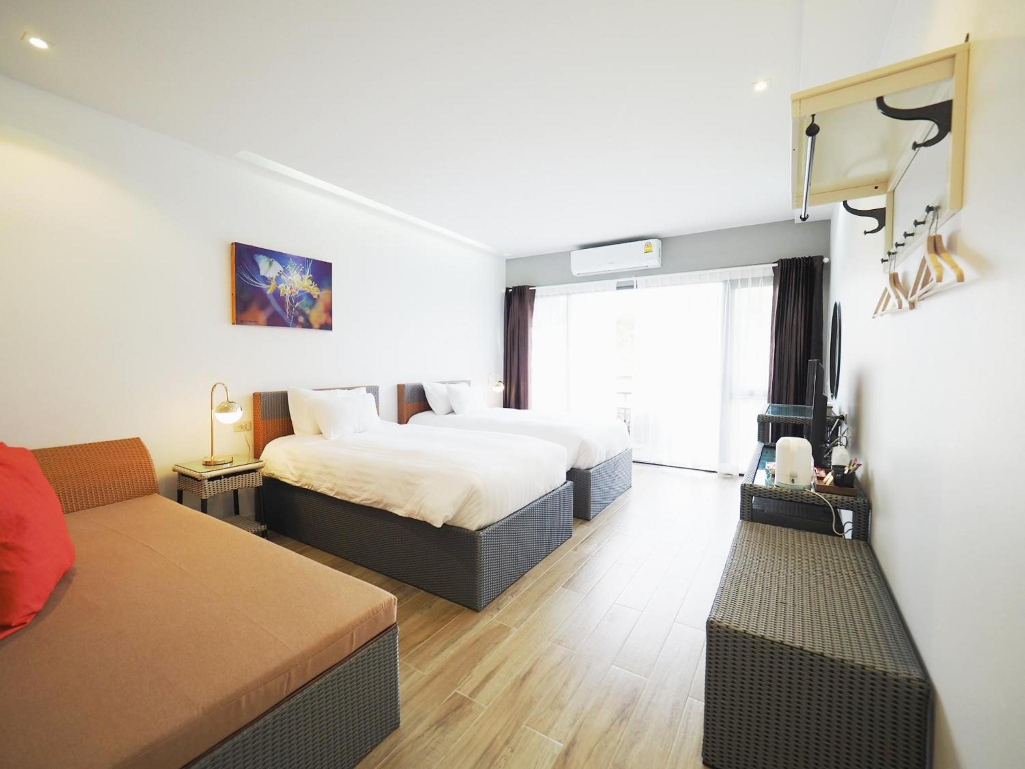 Deluxe Twin Room - Photo 1