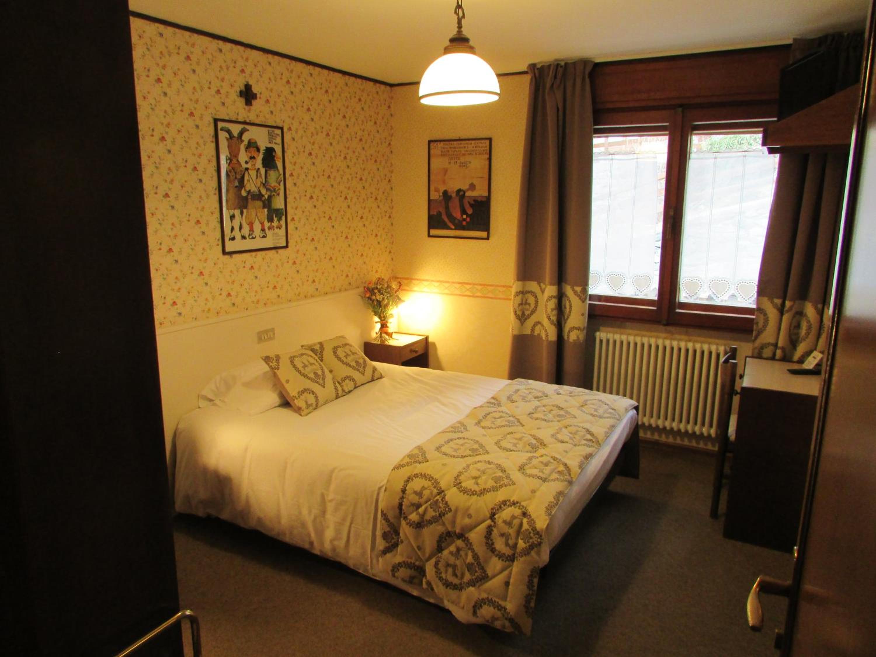 Large Single Room