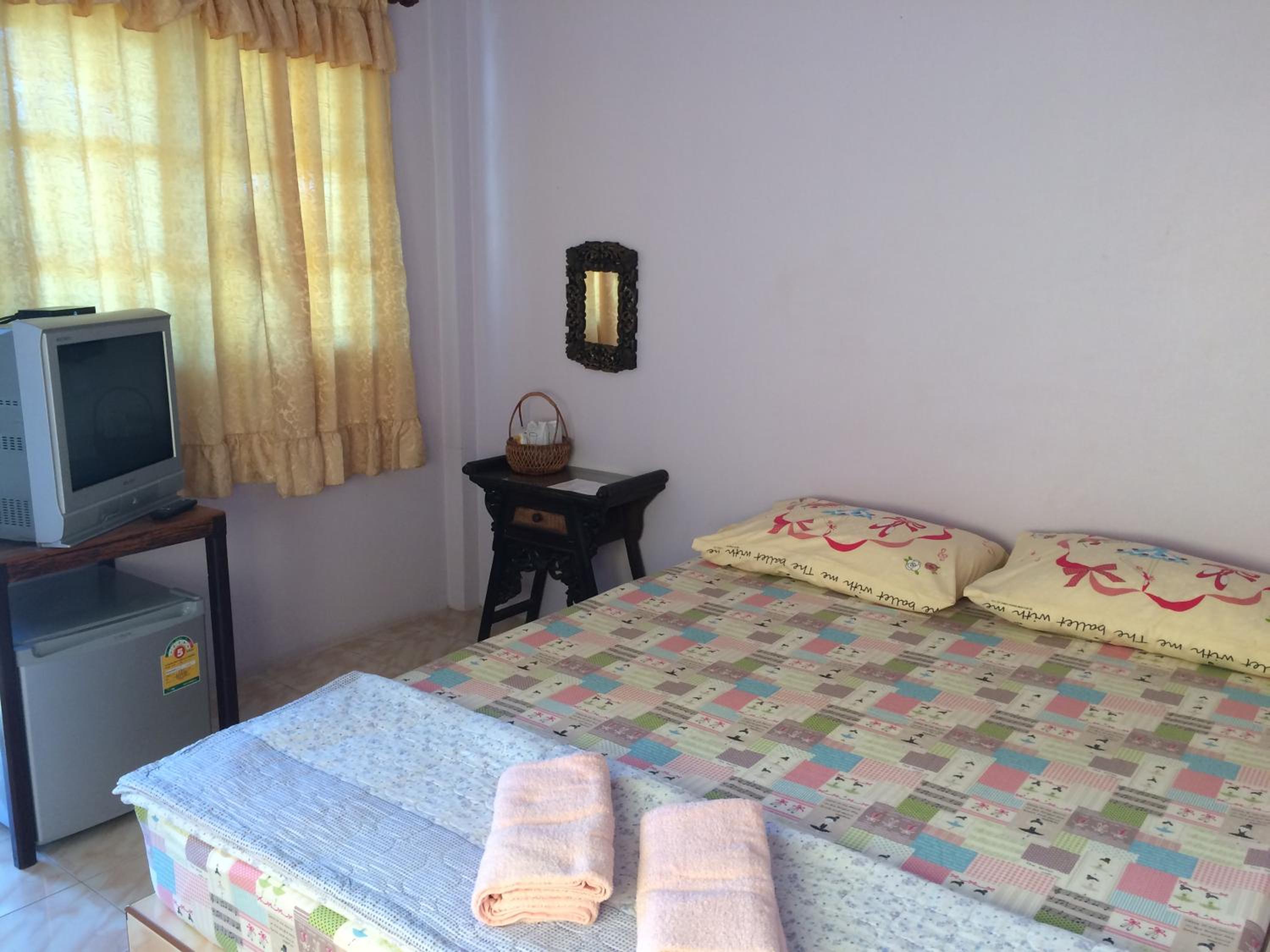 Double Room with Balcony - Photo 12