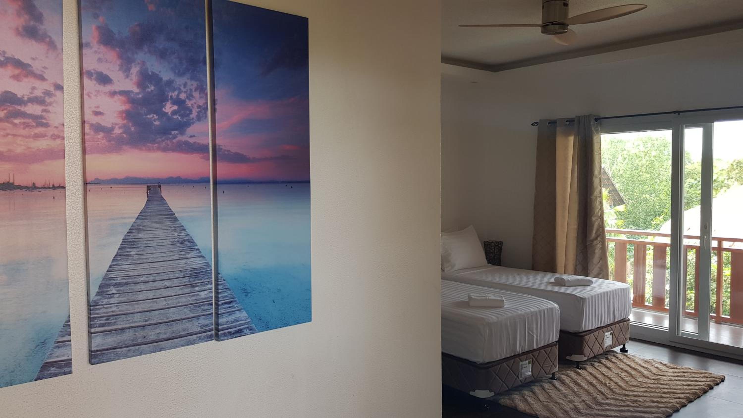 Two-Bedroom Suite - Photo 8