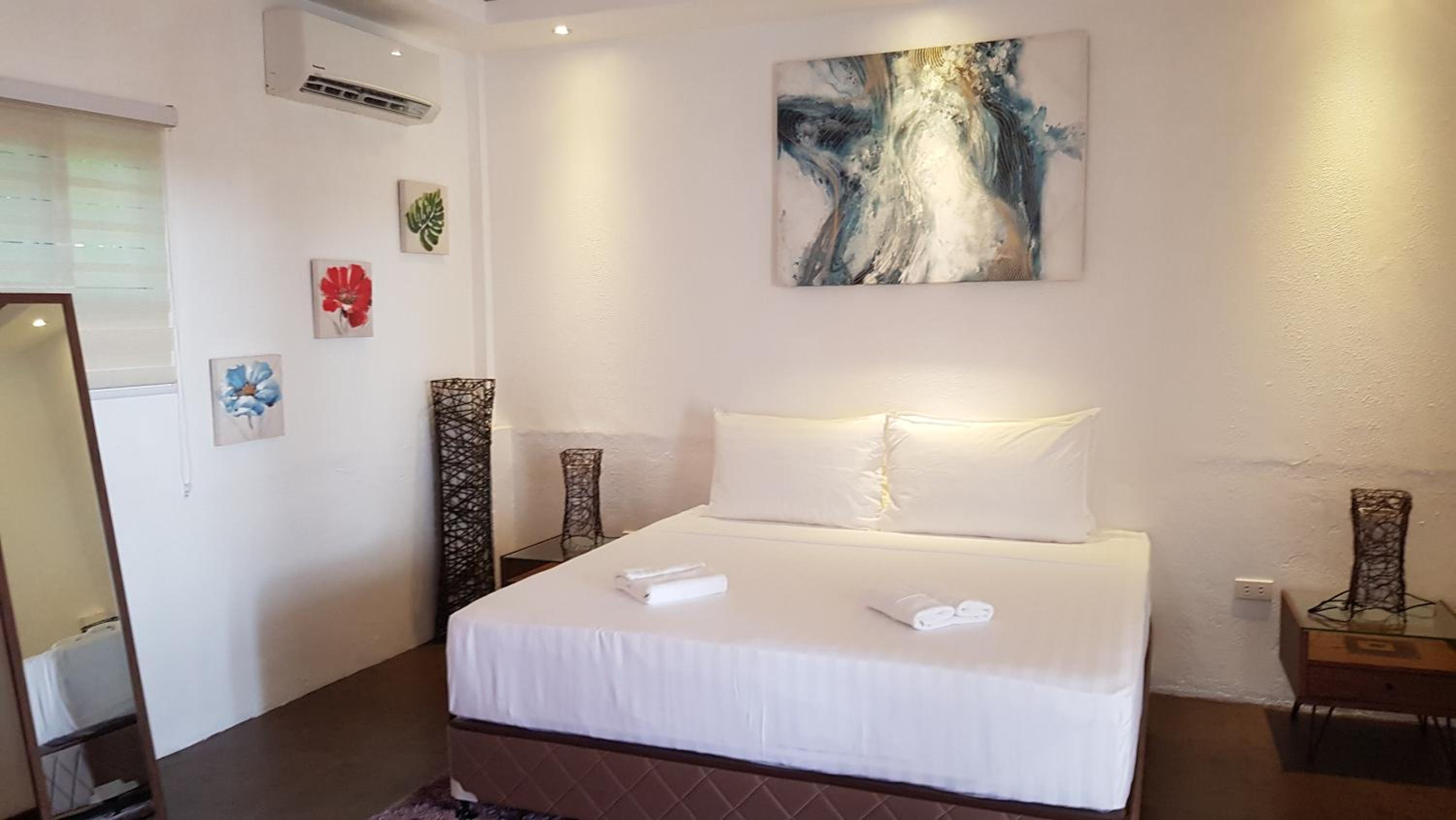 Two-Bedroom Suite - Photo 10