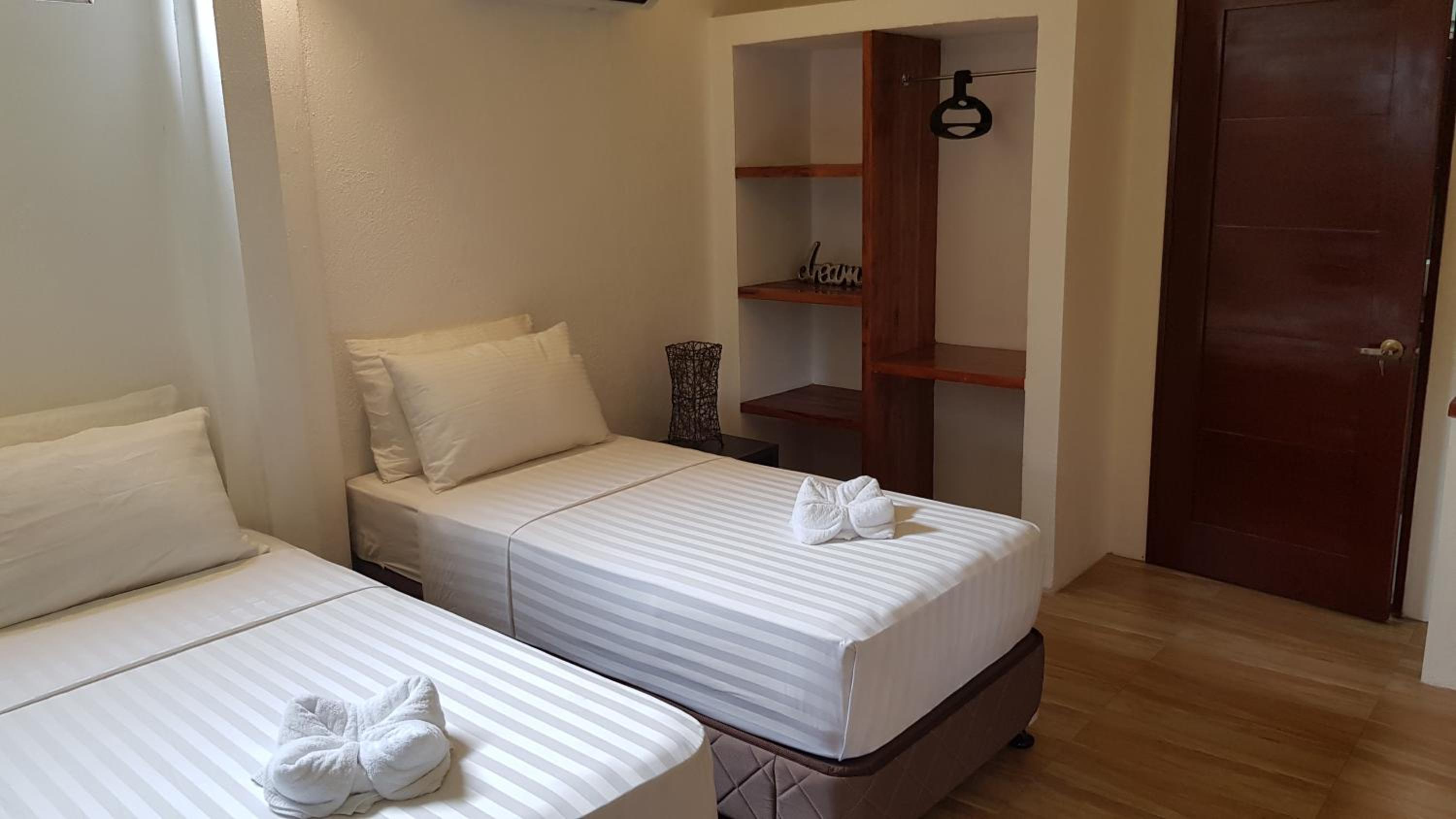 Two-Bedroom Suite - Photo 9