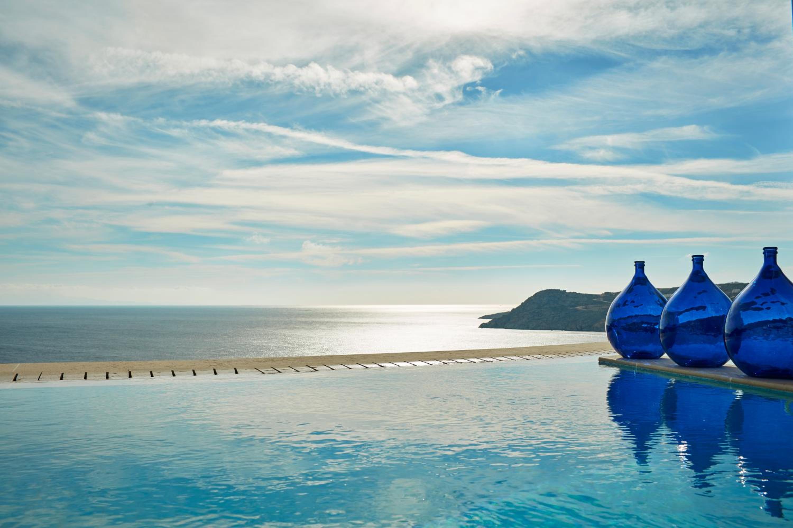 Prestige Double Room with Private Pool thumbnail 6