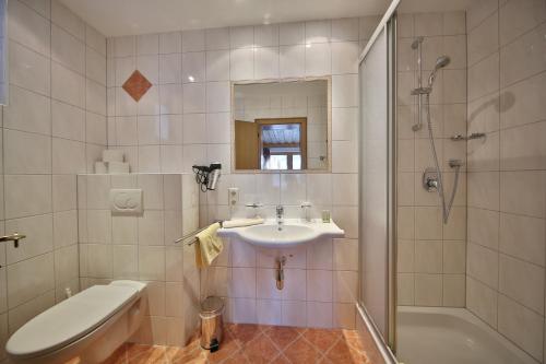 Standard Two-Bedroom Apartment photo 2