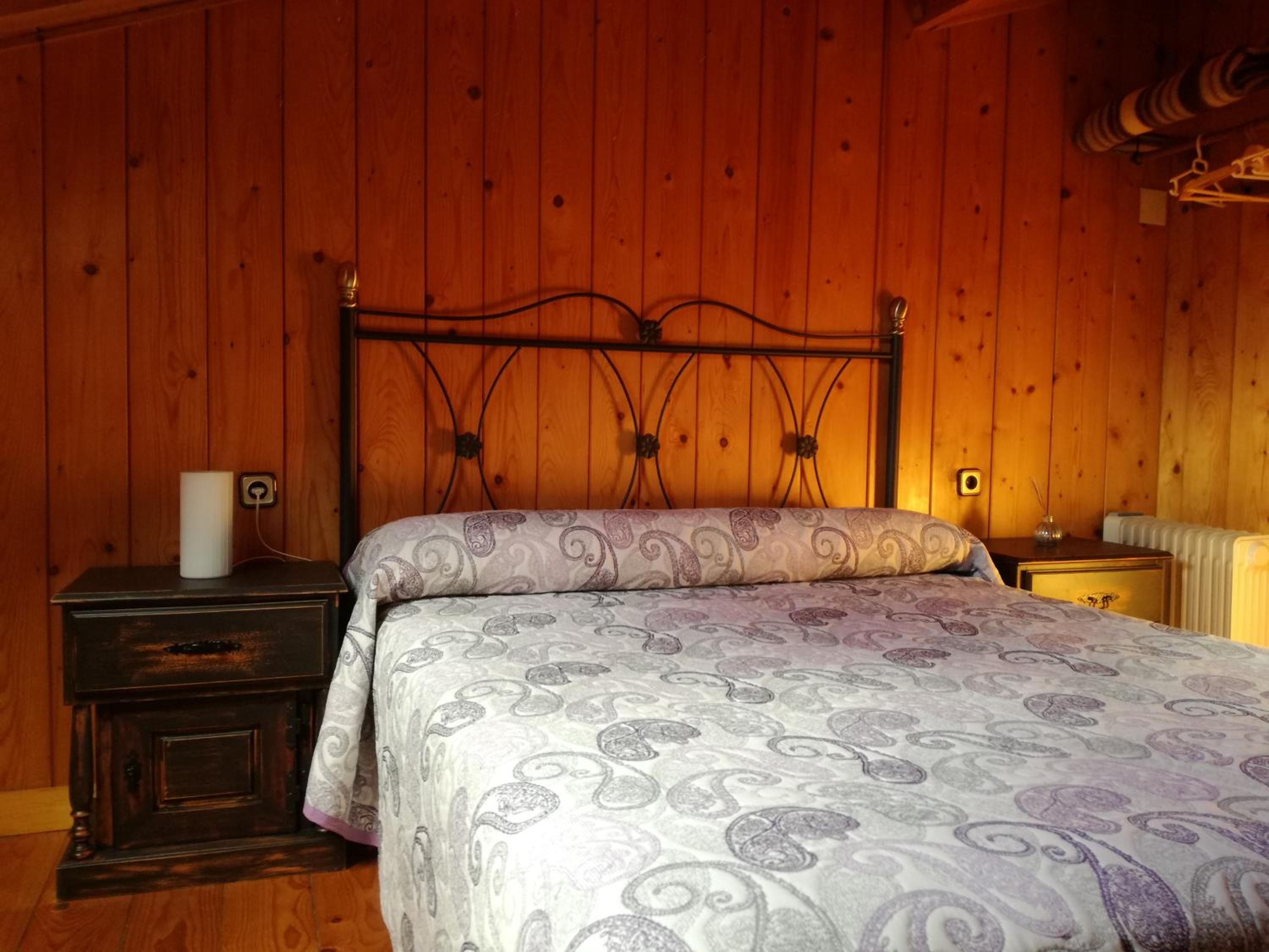 Superior Family Room - Photo 1