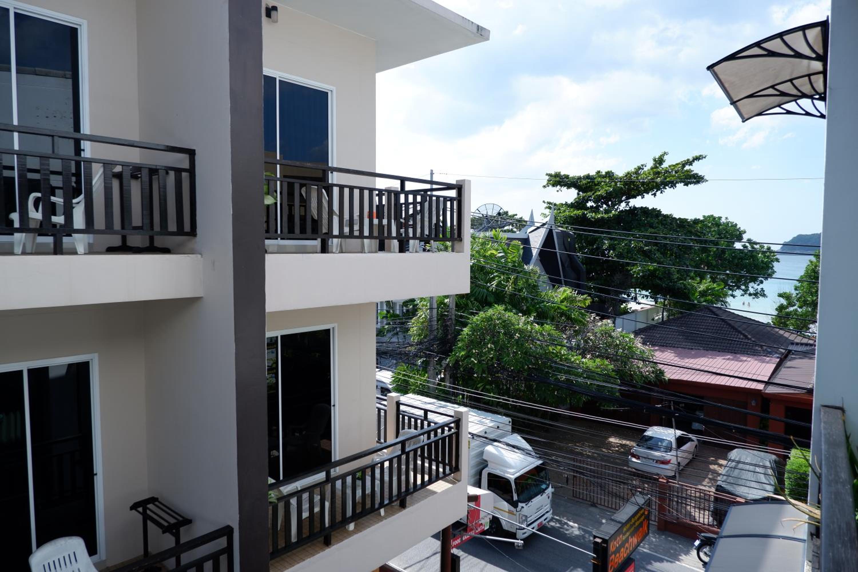 Standard Room With Balcony, Seaview photo 3