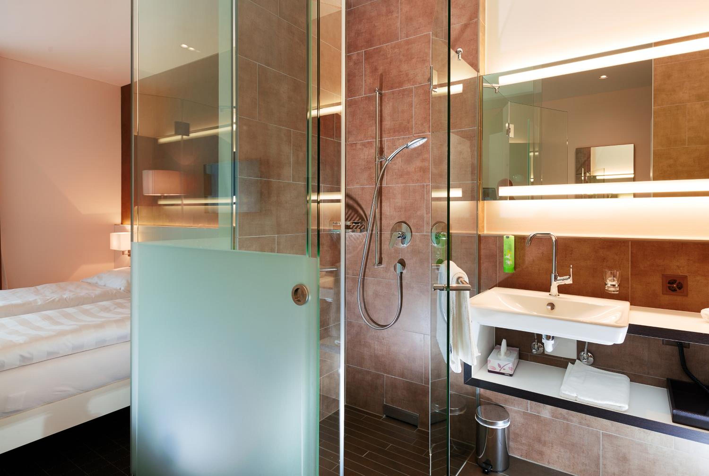 Standard Double or Twin Room photo 3