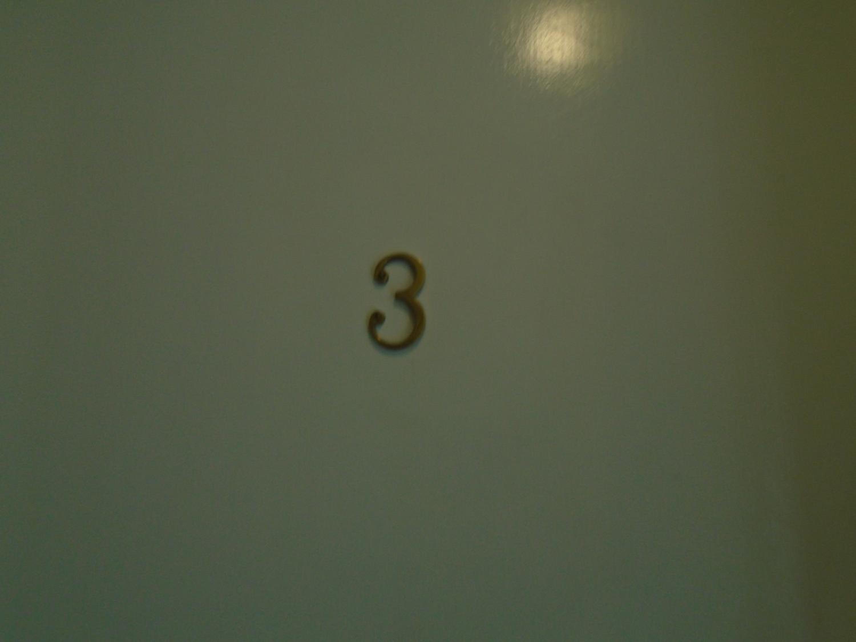 Triple Room with Private Bathroom on Hallway photo 3