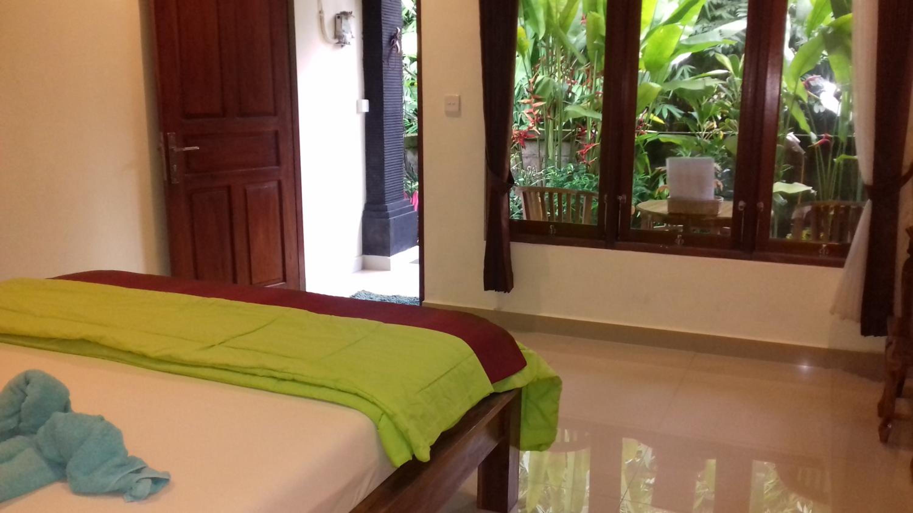 Double Room with Balcony - Photo 10