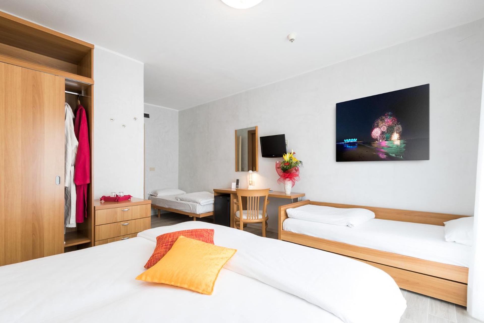 Economy Quadruple Room