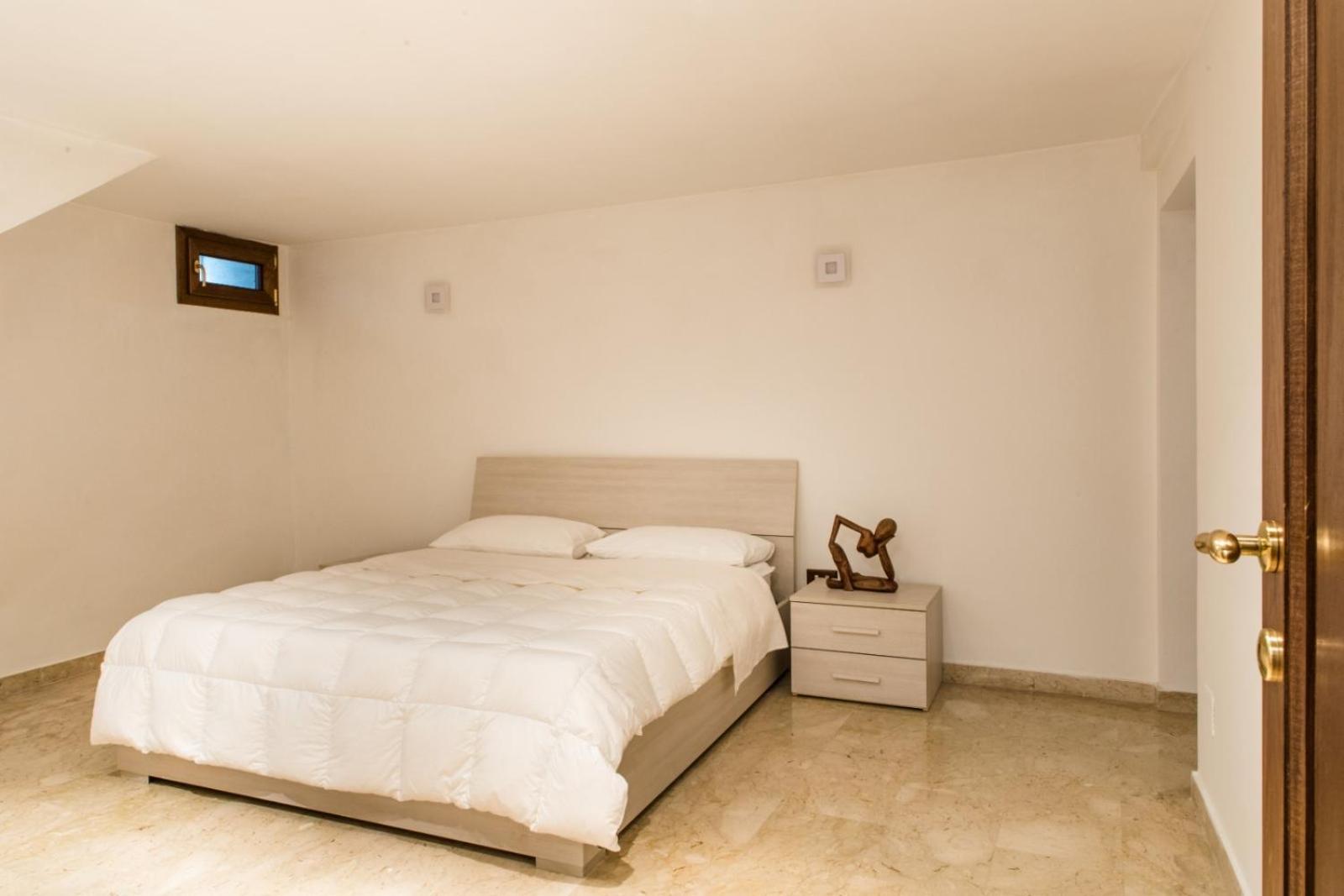 Apartment with Mountain View - Photo 17