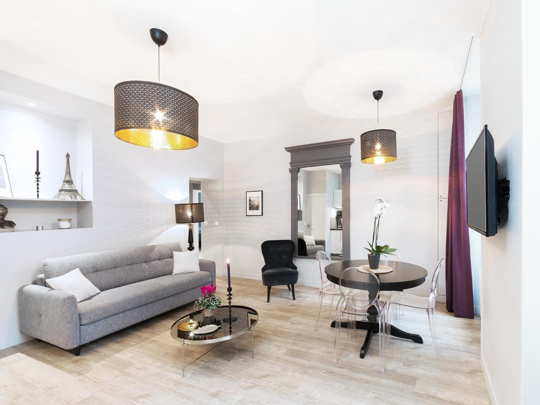 Three-Bedroom Apartment photo 1