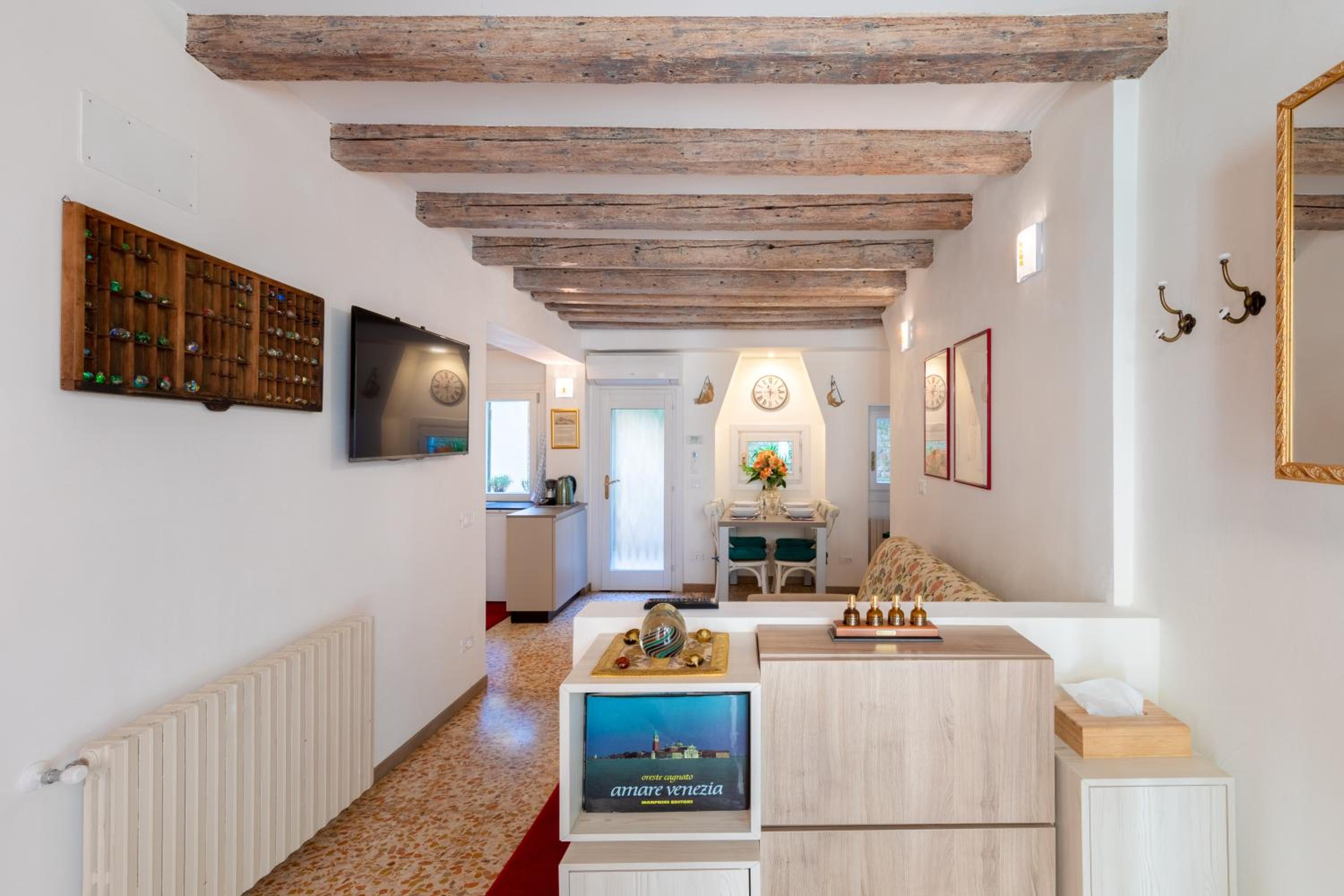 Superior Apartment photo 1