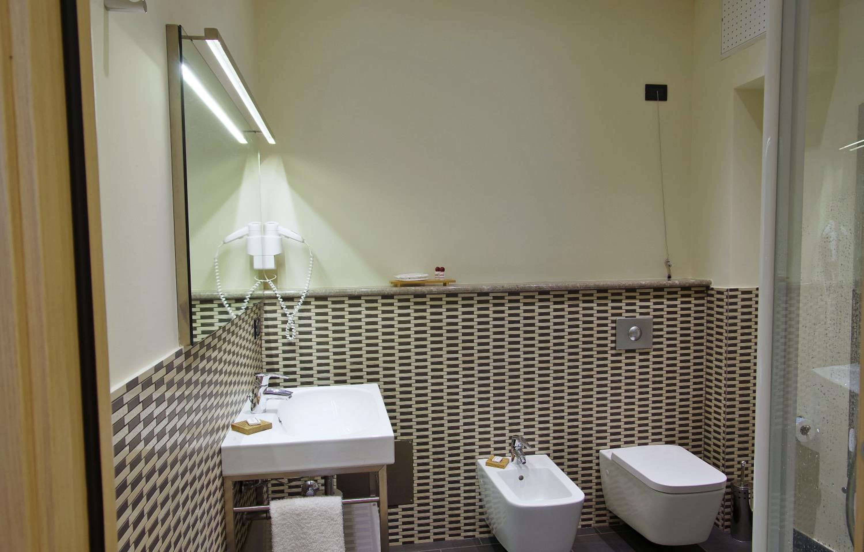 Double or Twin Room photo 3