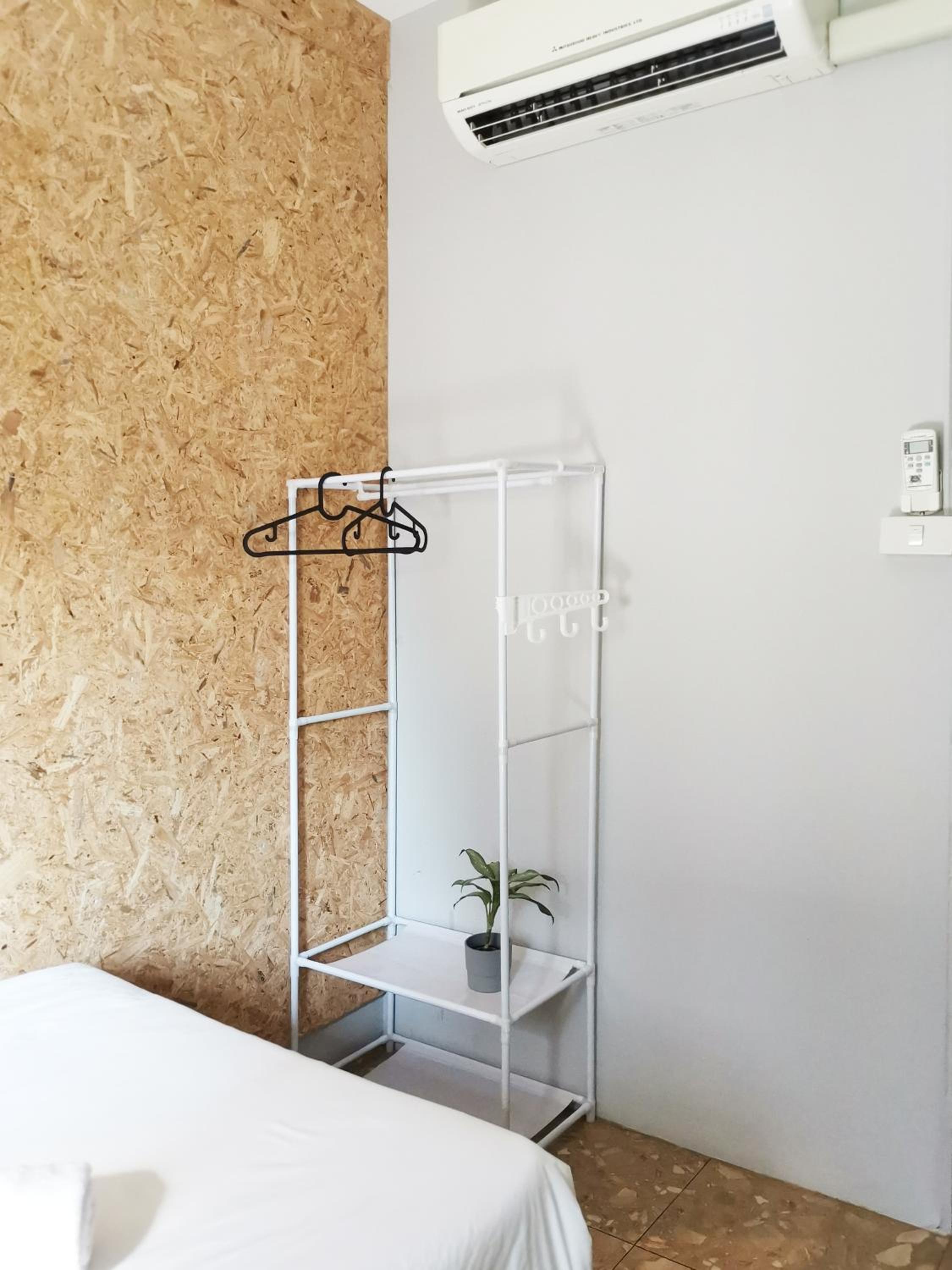 Single Room photo 2