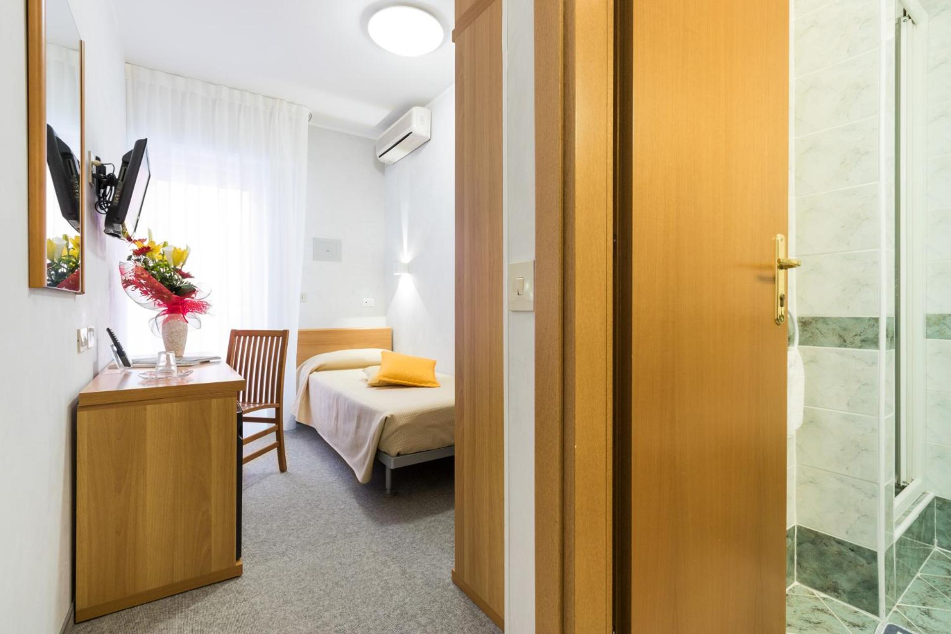 Economy Single Room