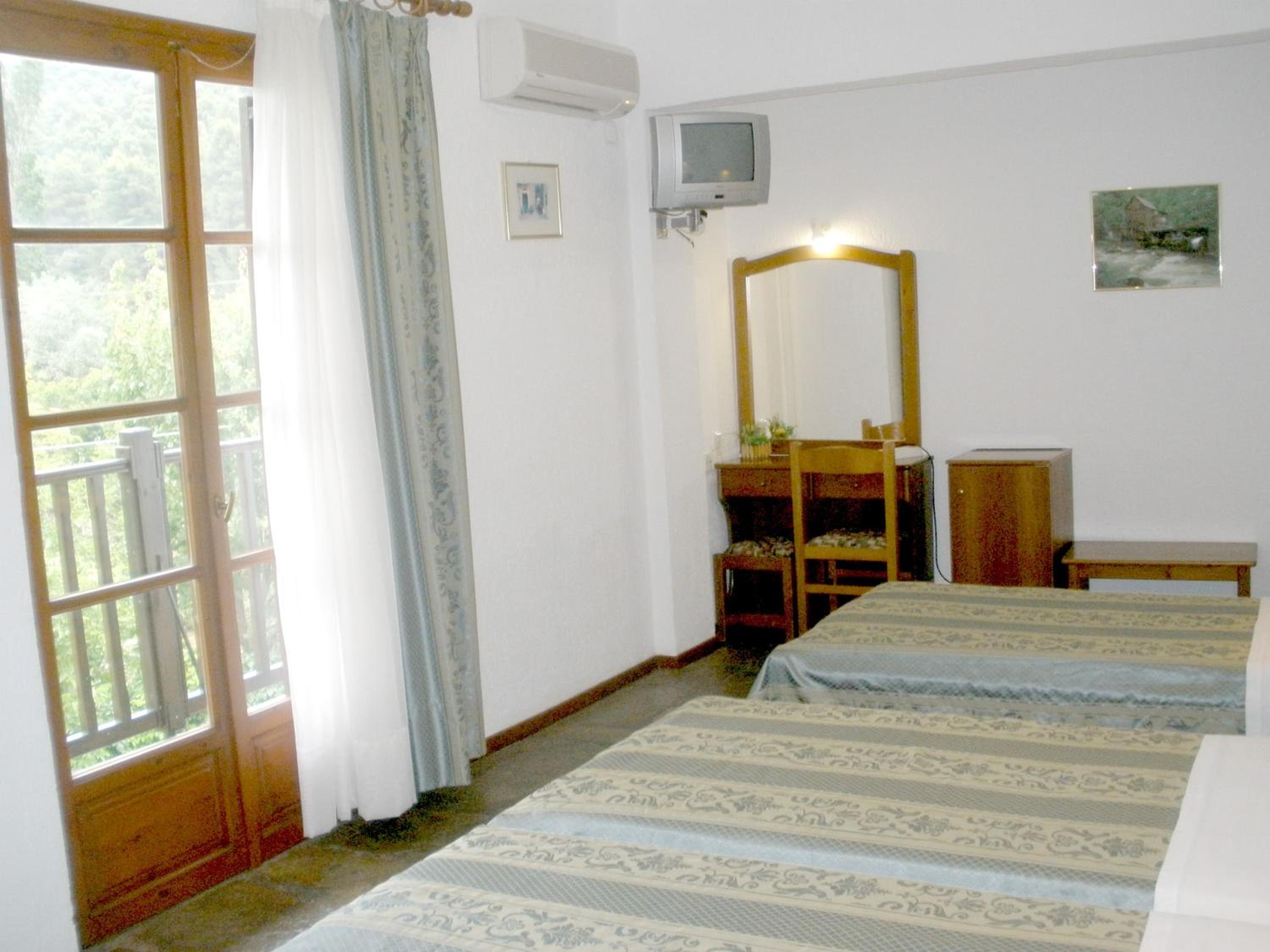 Triple Room photo 2
