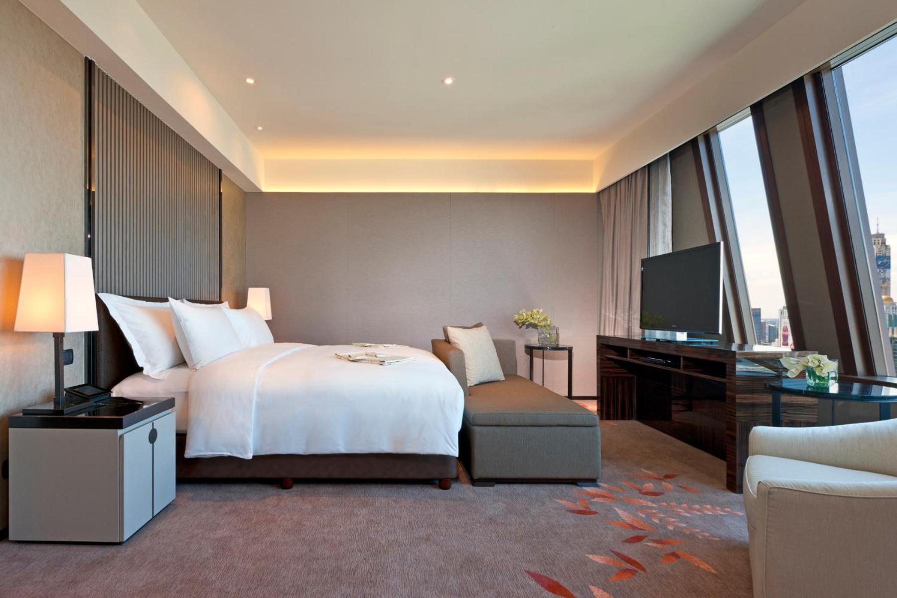 Premier Club – Club Lounge access Premier Club – Club Lounge access