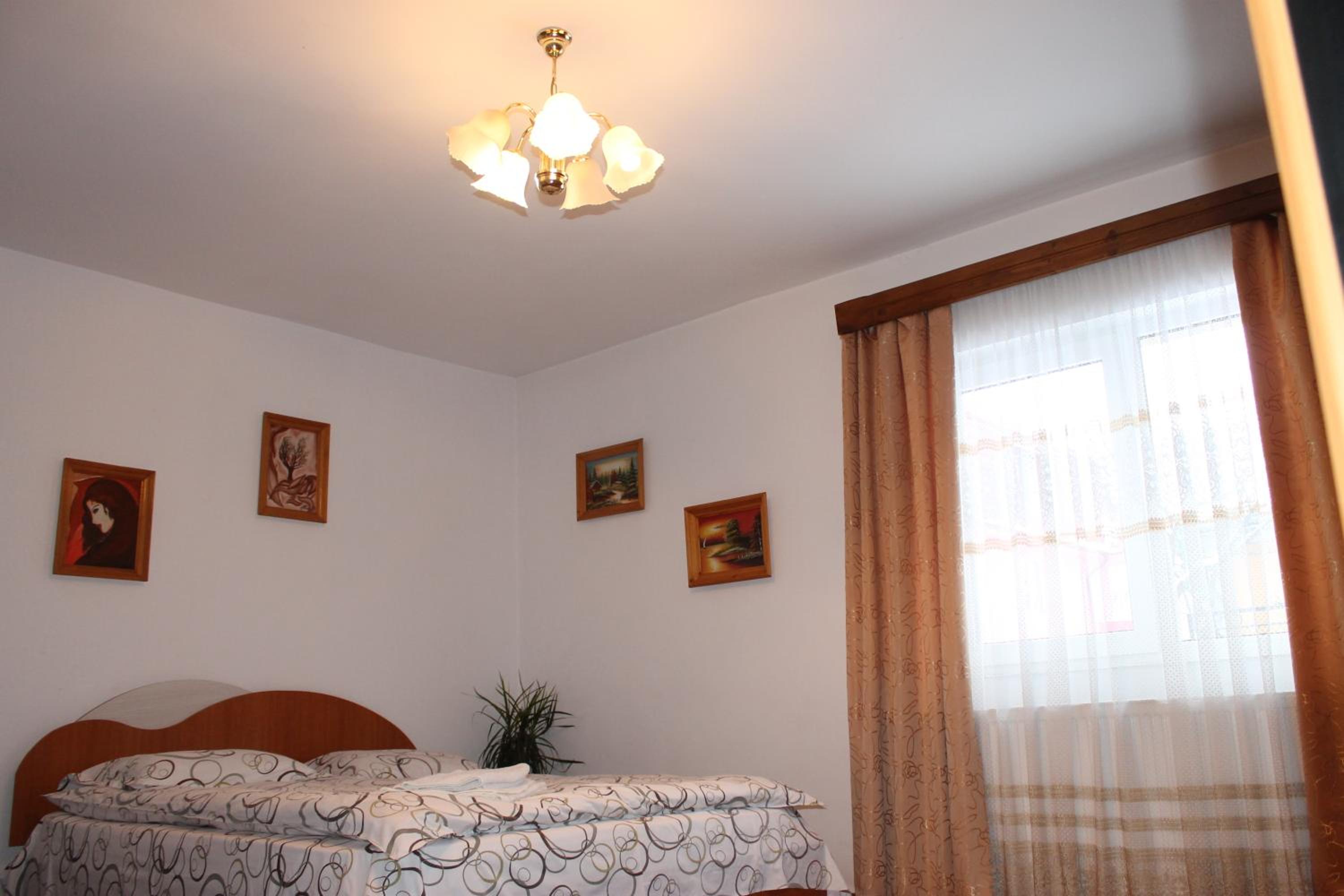 Queen Room with Private External Bathroom  photo 1
