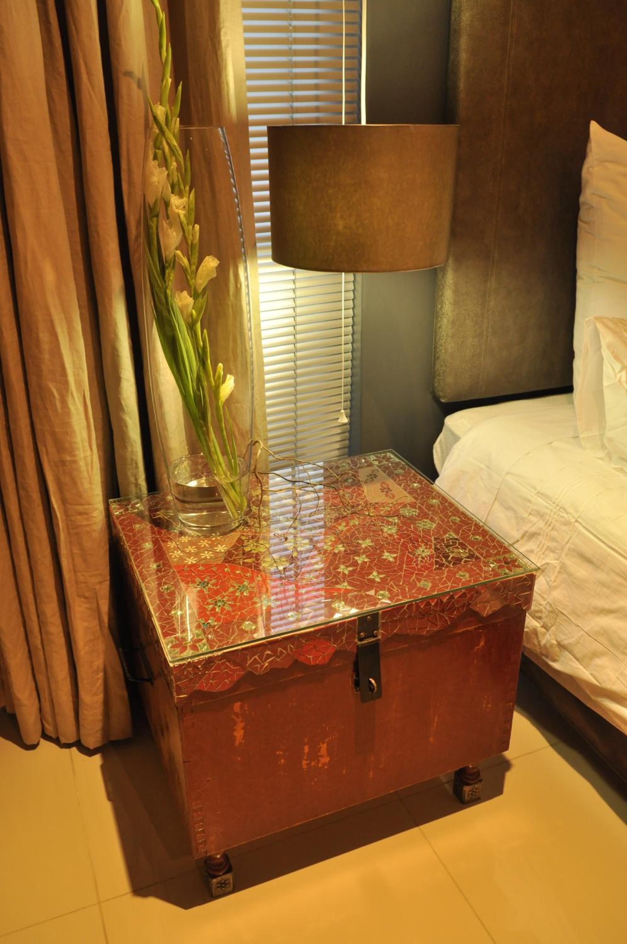 Deluxe Double Room with Bath - Photo 9
