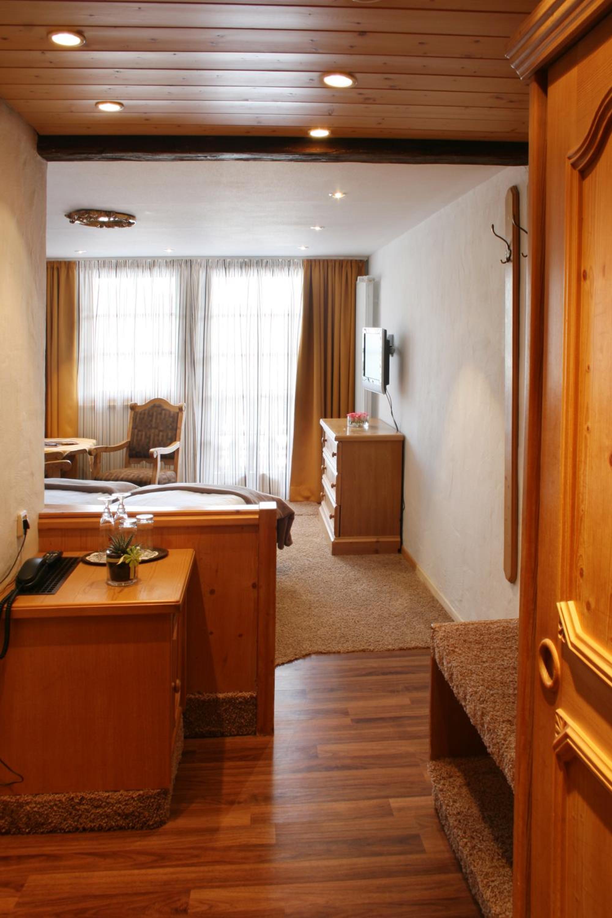 Doppelzimmer Teilweise mit Balkon - Photo 4
