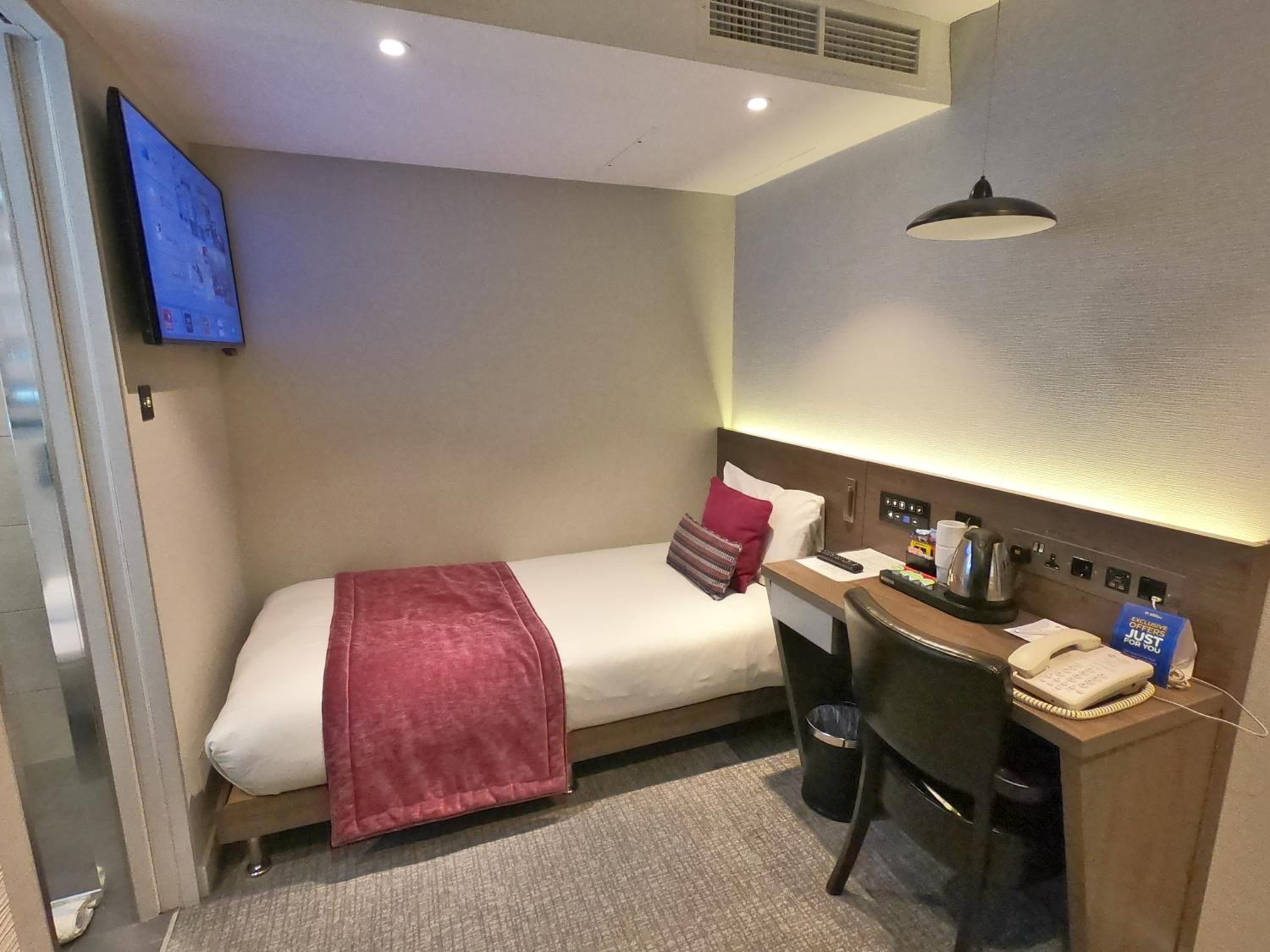 Standard Single Room - Non-Smoking