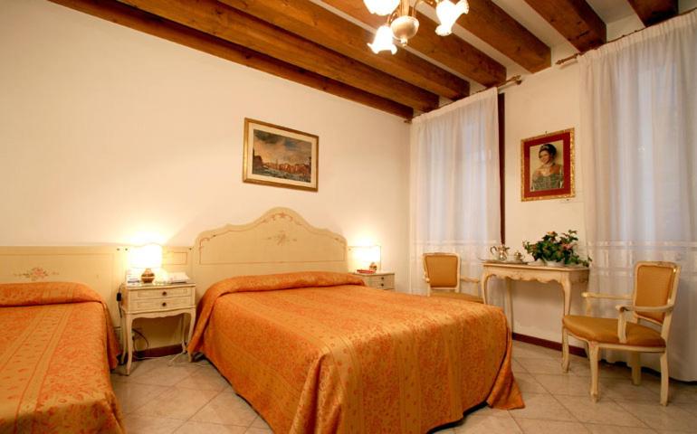 Economy Double or Twin Room photo 1