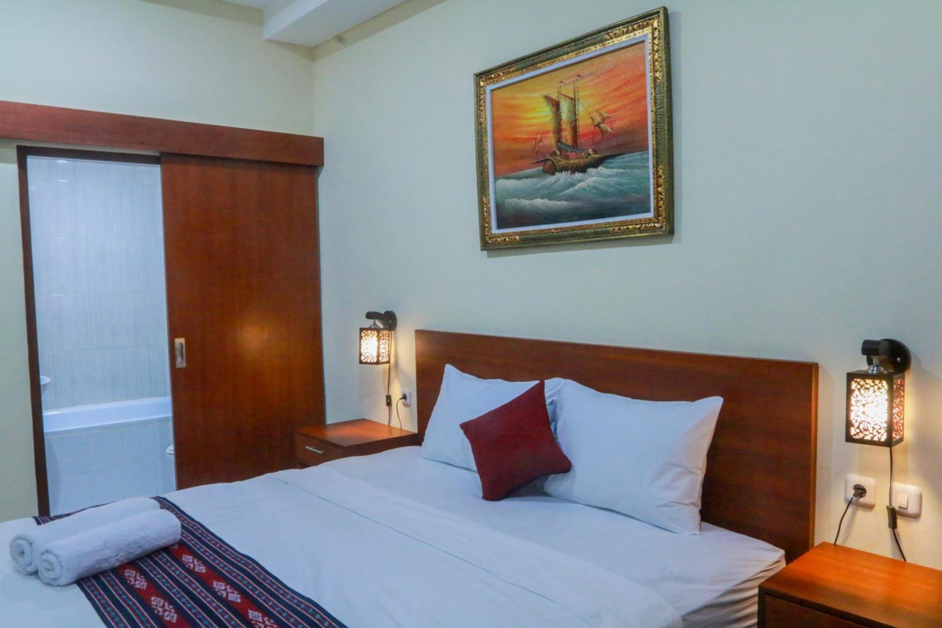 Deluxe Double Room with Bath
