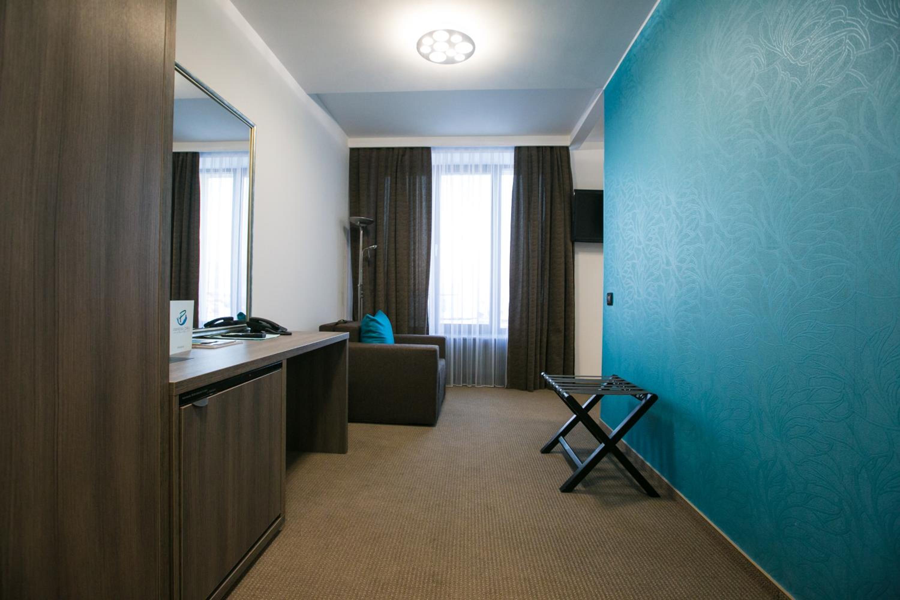 Superior Double Room with Pool Access Included photo 2