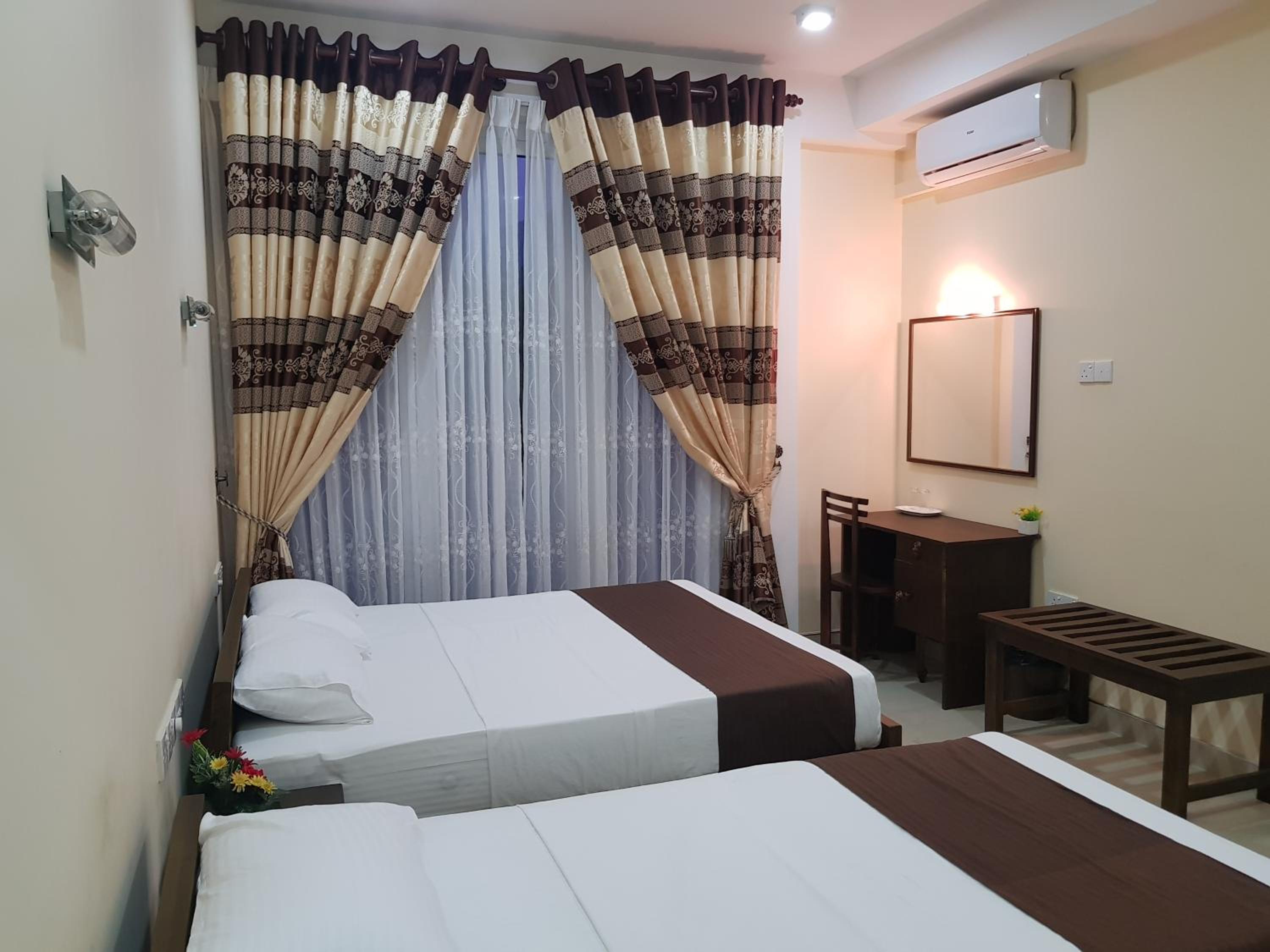 Triple Room with Mountain View