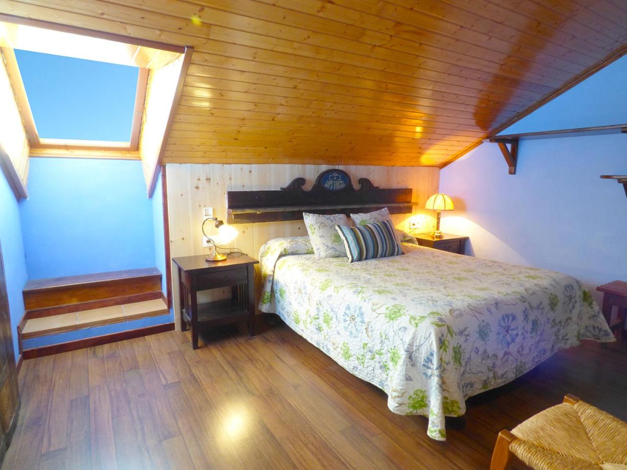 Penthouse Suite - Photo 1