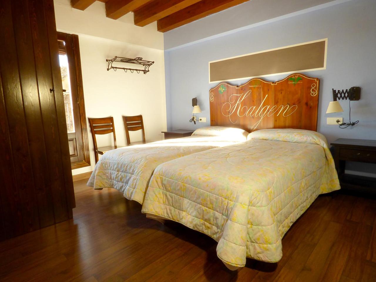 Habitación Doble Estándar o con Dos Camas Individuales.