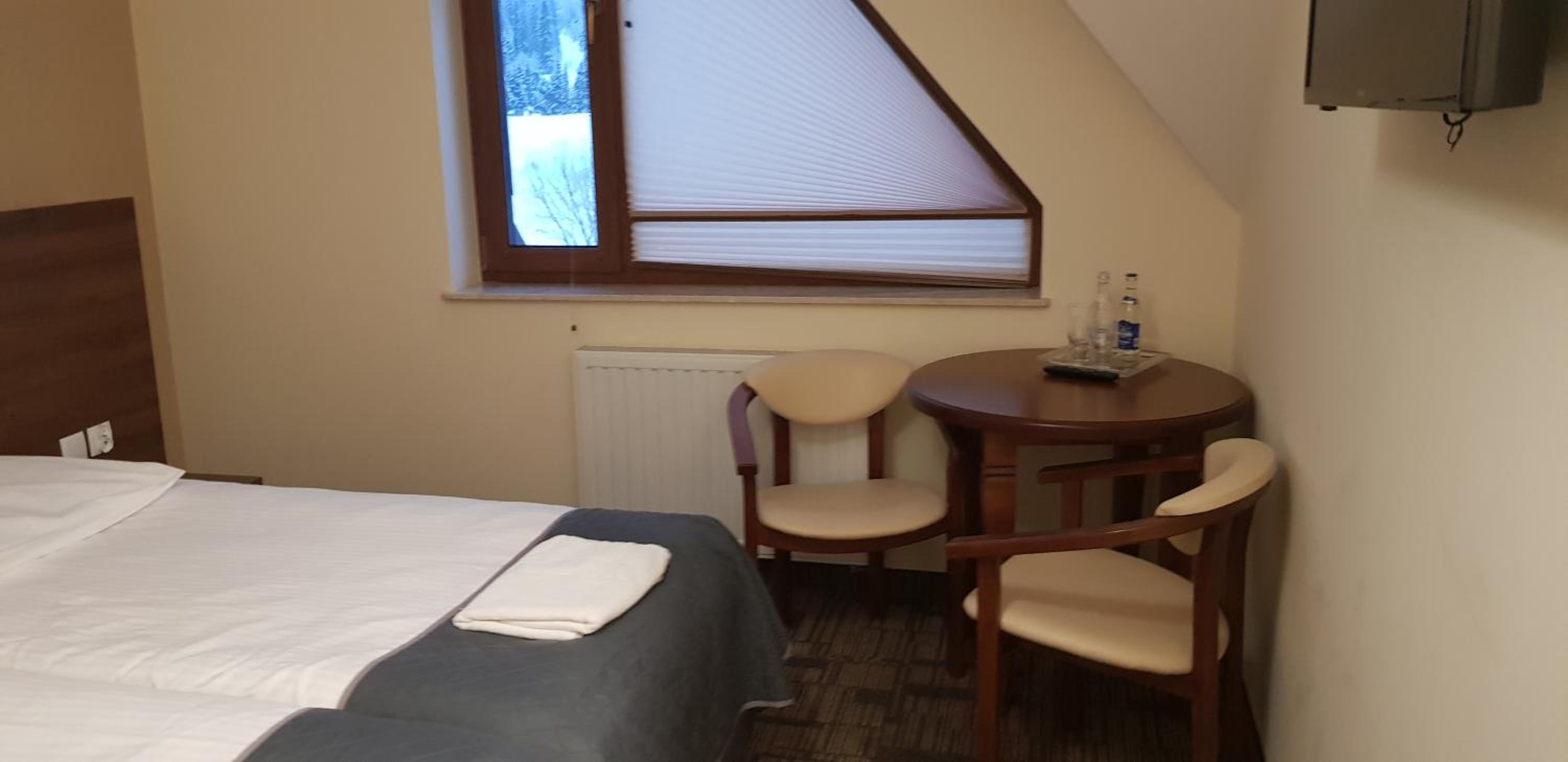 Small Double or Twin Room photo 3