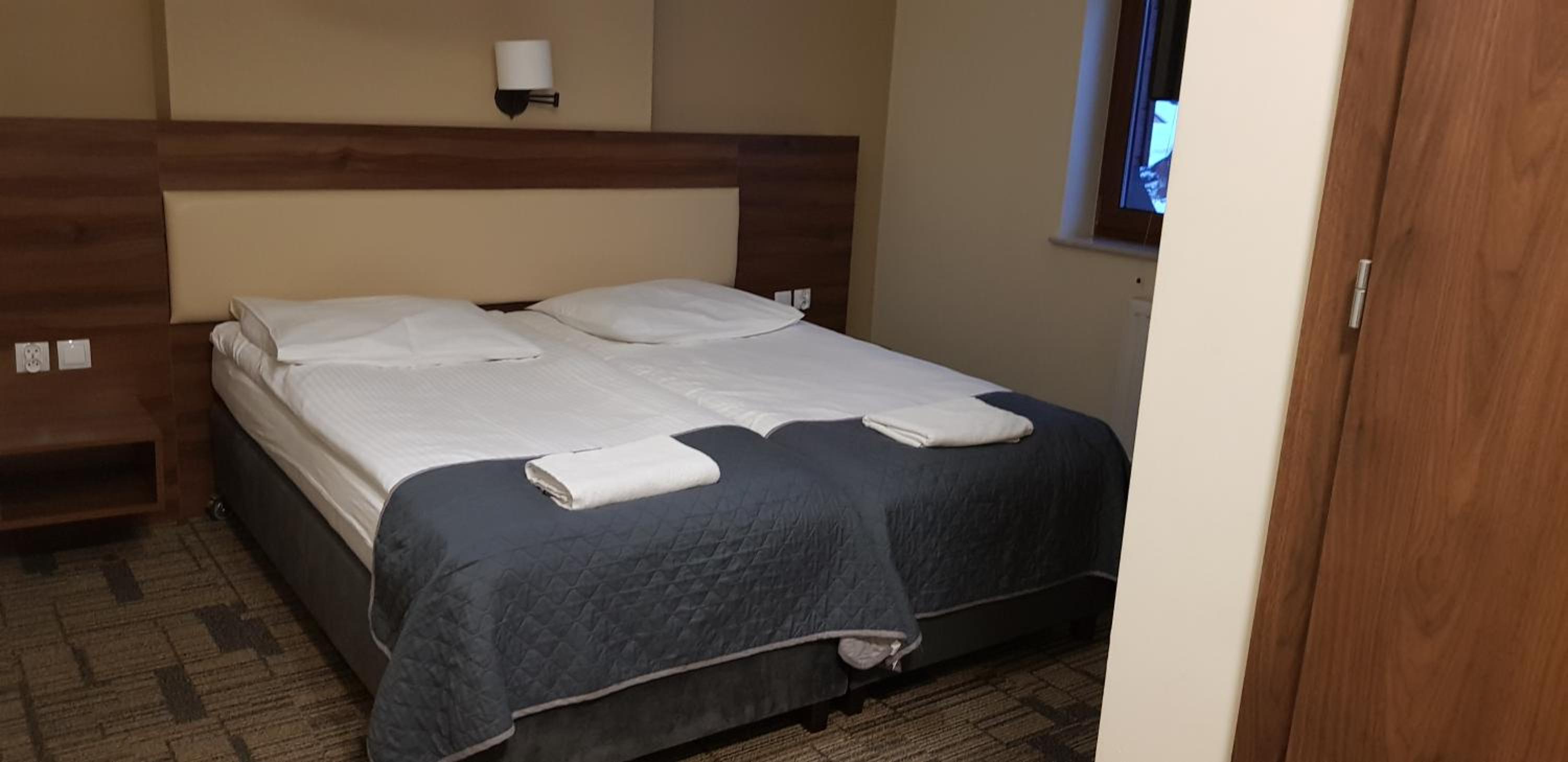 Small Double or Twin Room photo 1