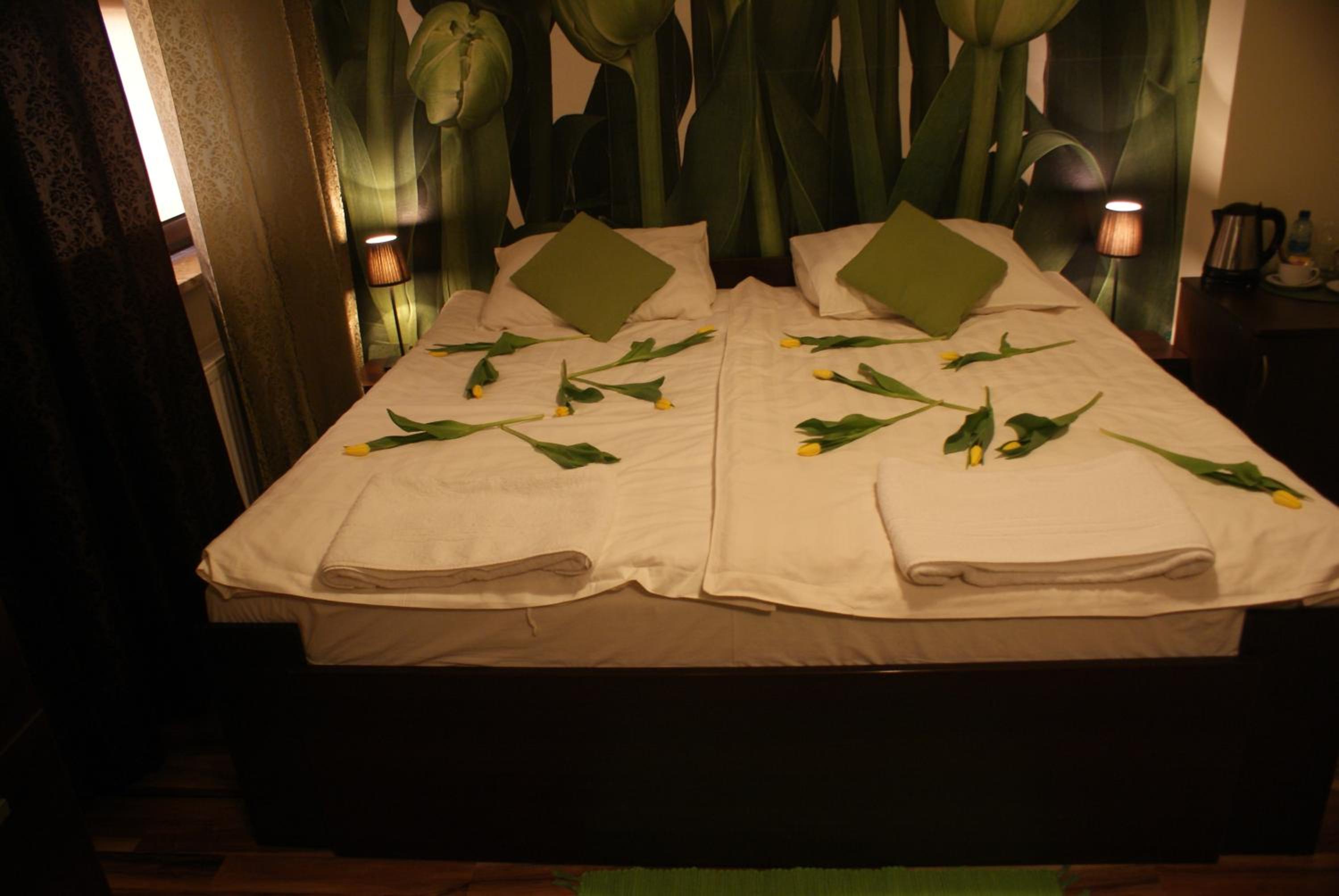 Deluxe Double Room - Photo 8