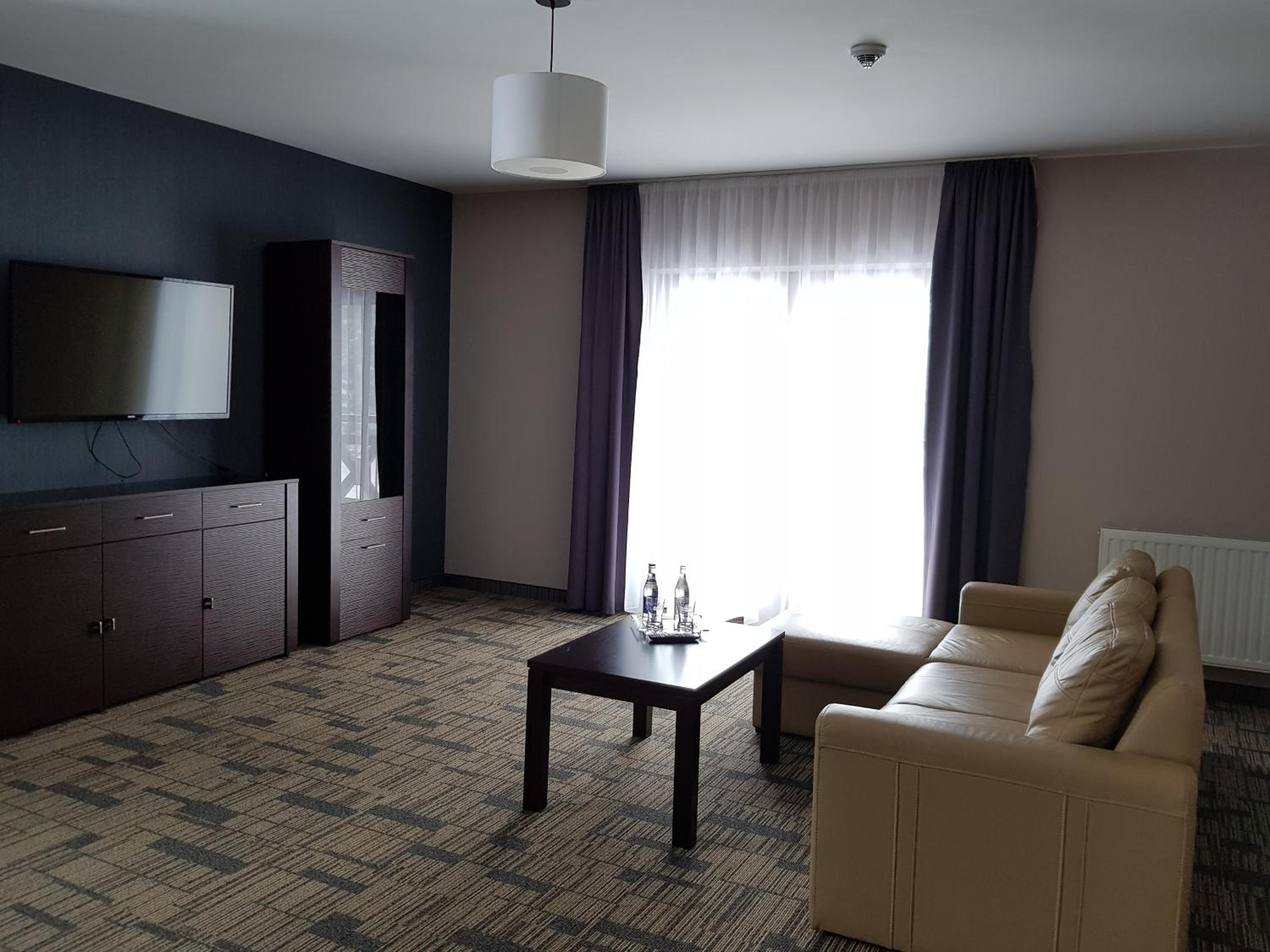 Apartment with Mountain View photo 2