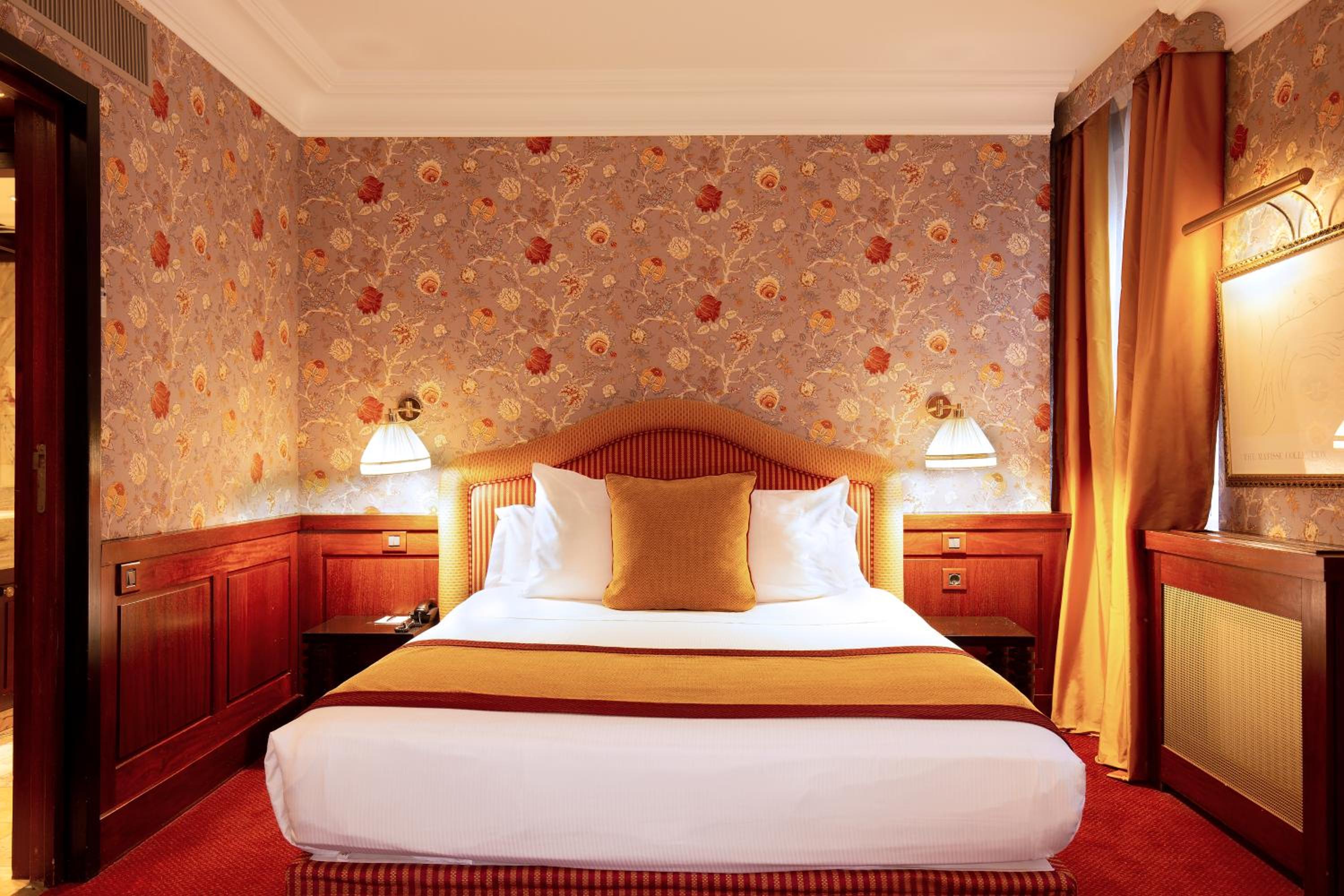 Comfort Queen Room - Photo 6