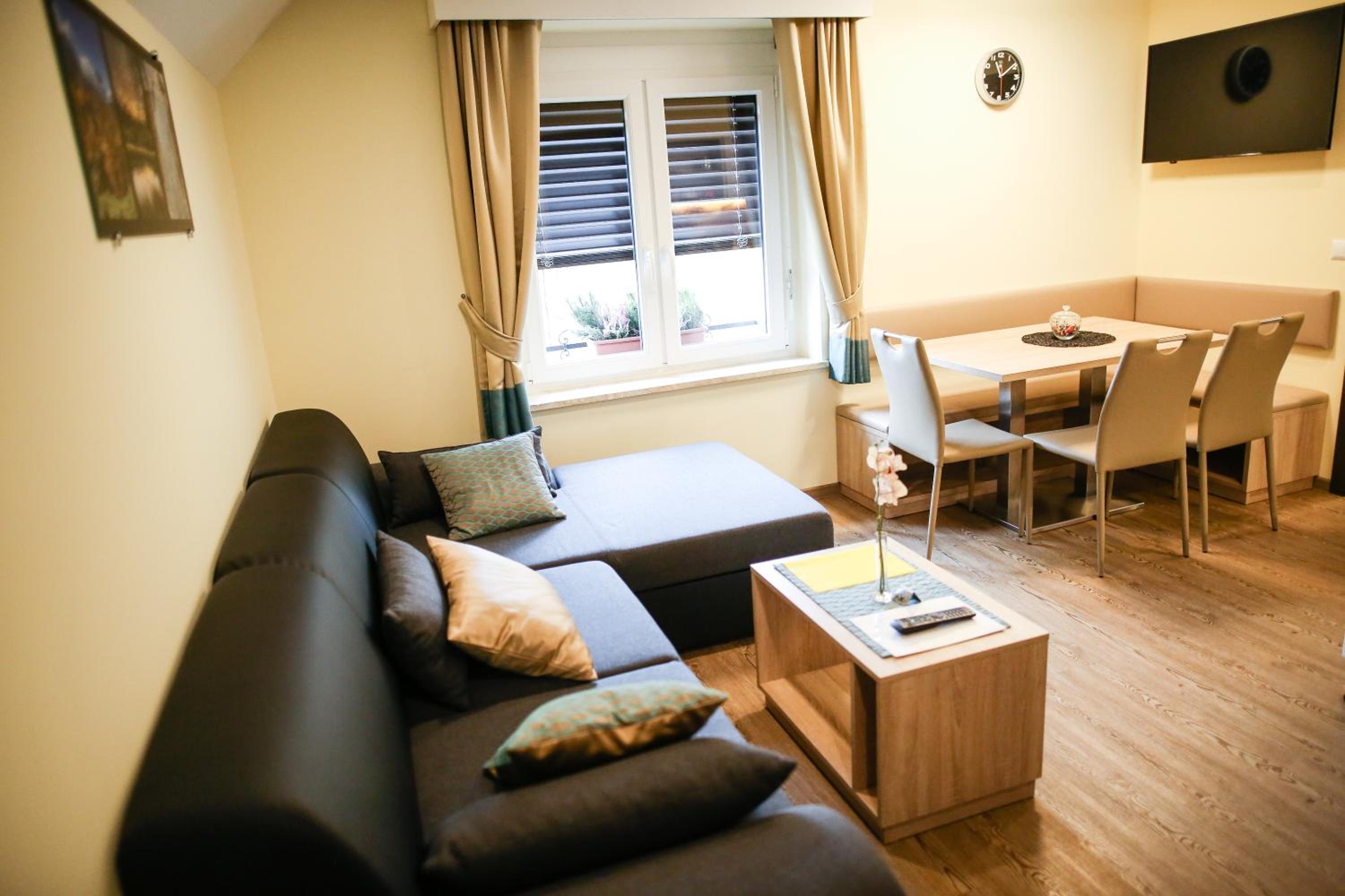 Triple Room with Bathroom